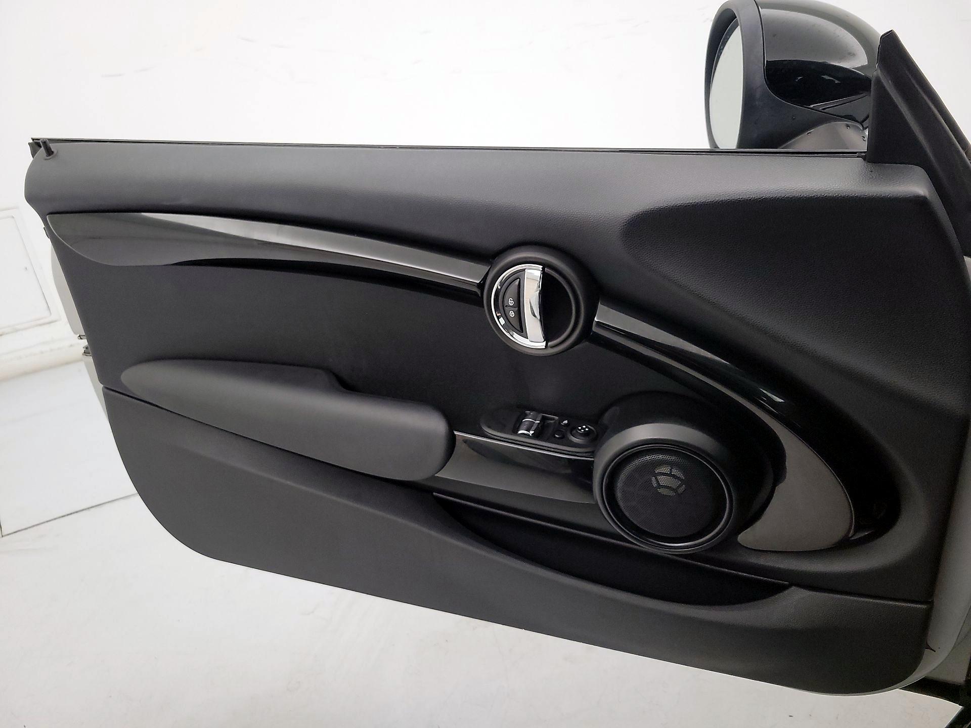 Thumbnail: 2019 MINI Cooper Hardtop - 12