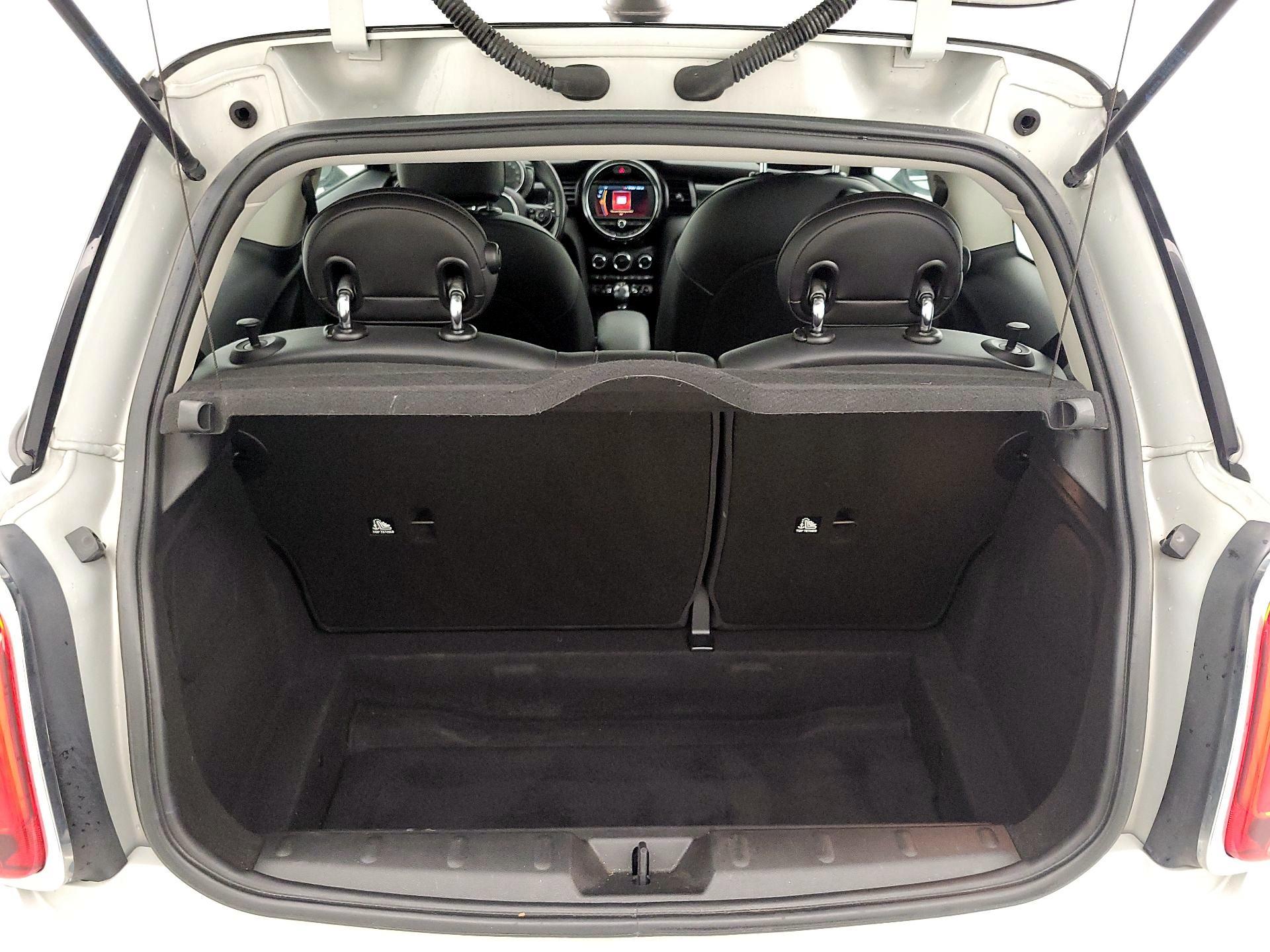 Thumbnail: 2019 MINI Cooper Hardtop - 19