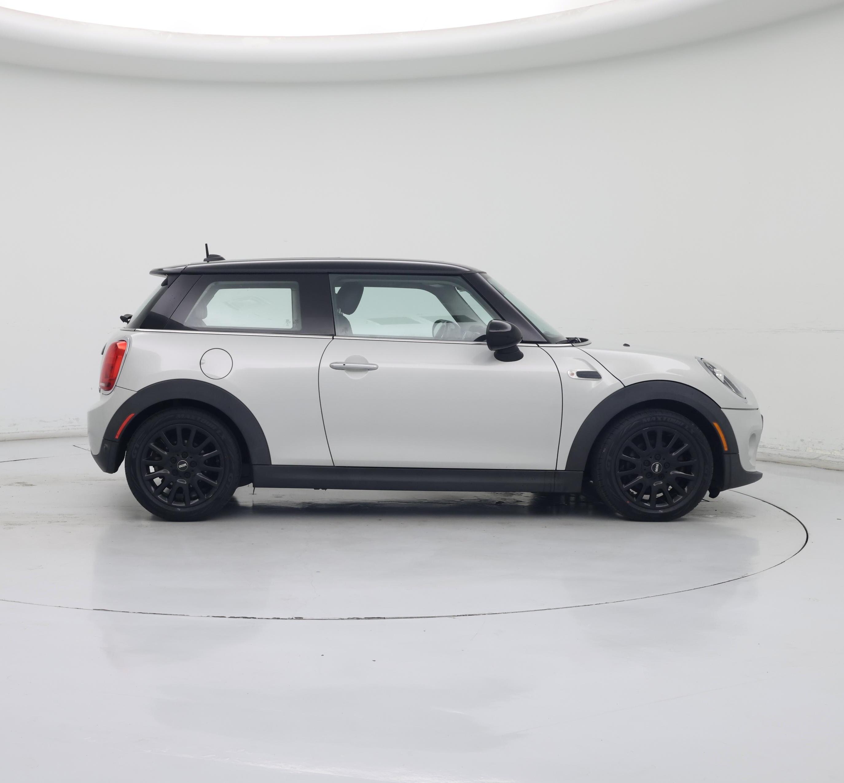 Thumbnail: 2019 MINI Cooper Hardtop - 7