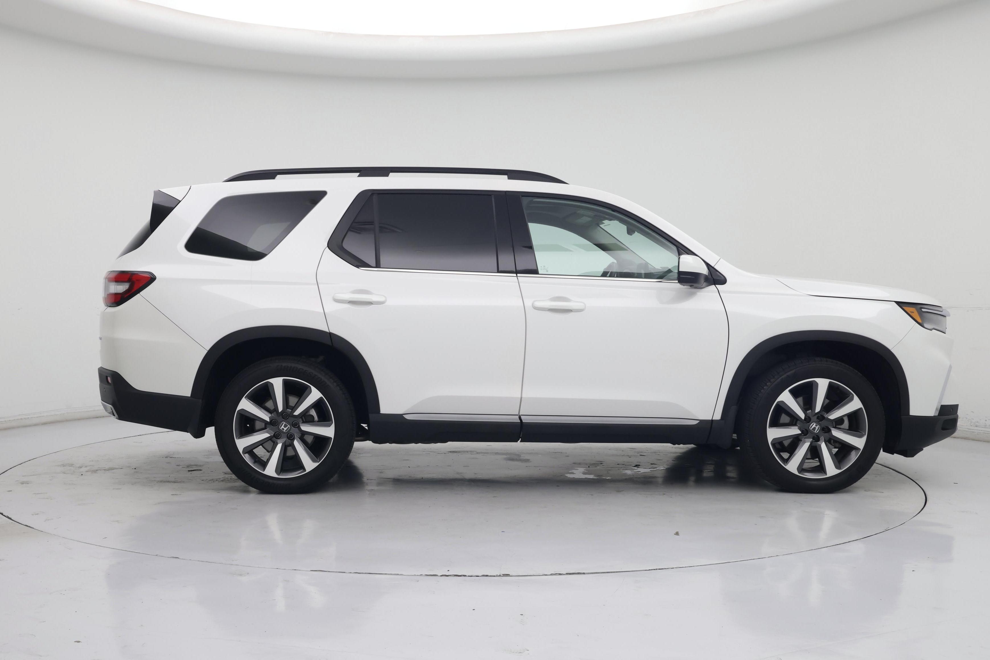 Thumbnail: 2023 Honda Pilot - 7