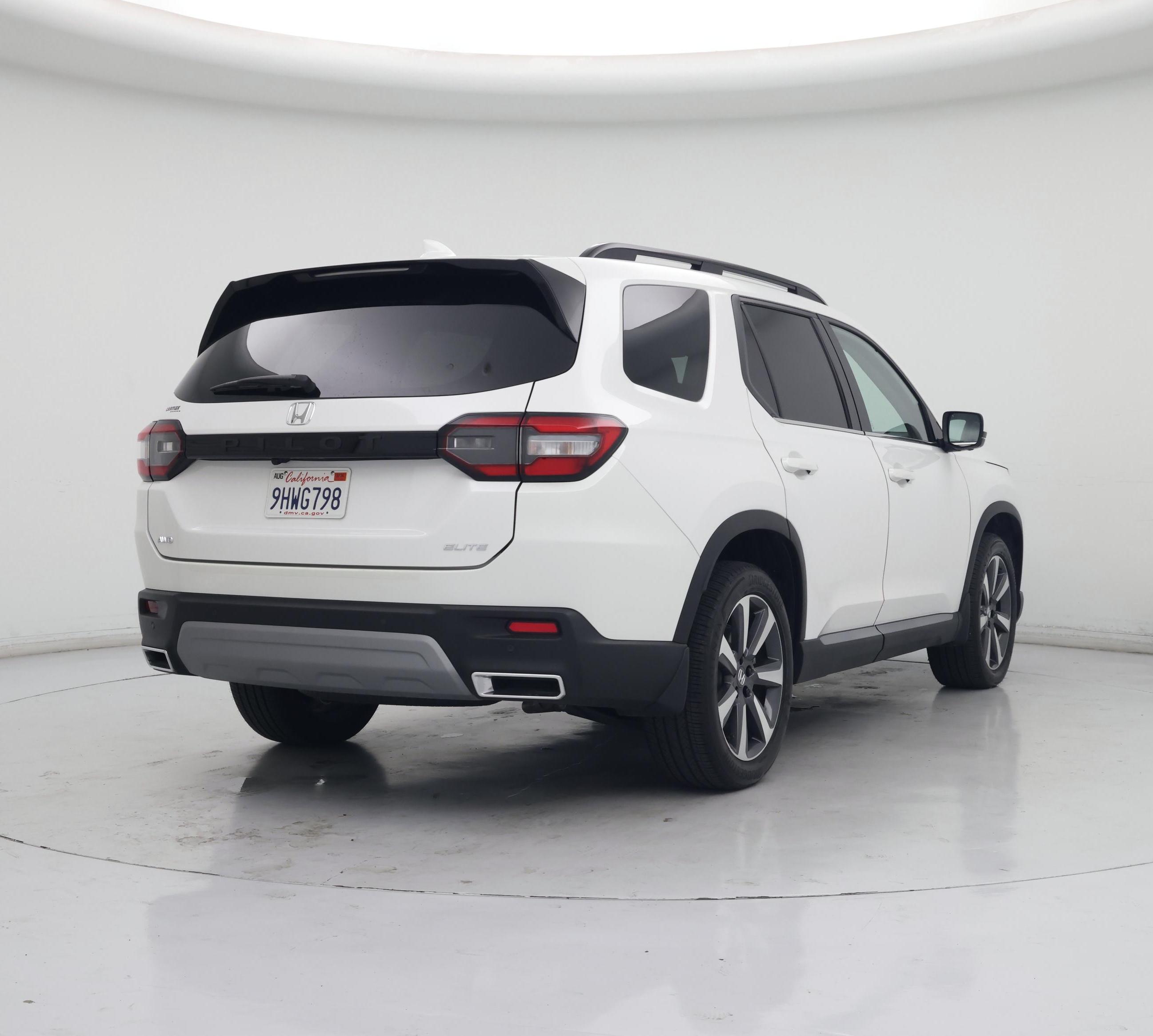 Thumbnail: 2023 Honda Pilot - 8