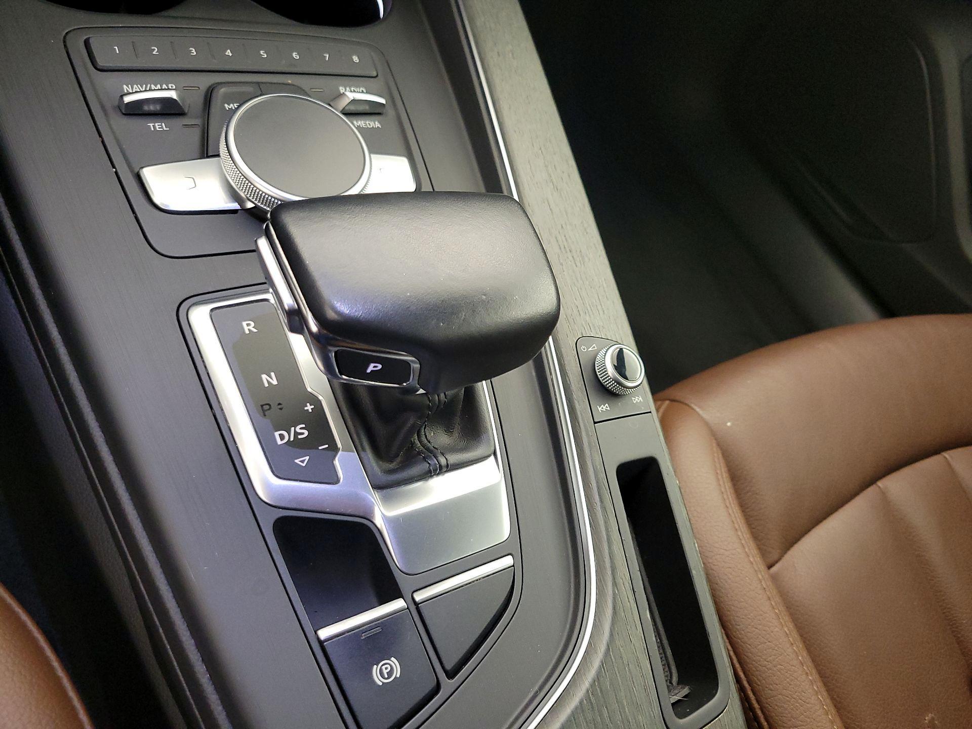 Thumbnail: 2018 Audi A4 - 18