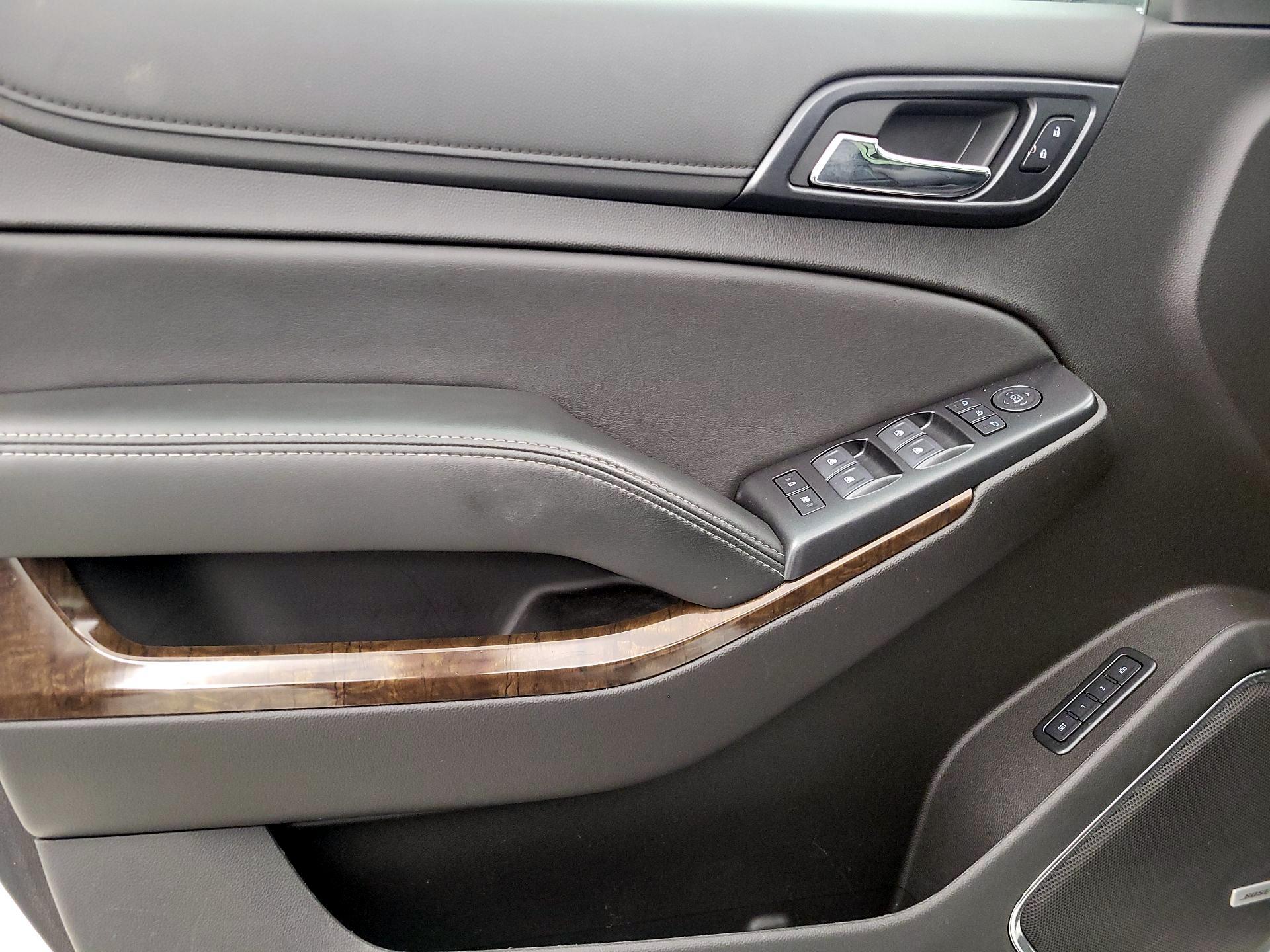 Thumbnail: 2020 Chevrolet Tahoe - 12