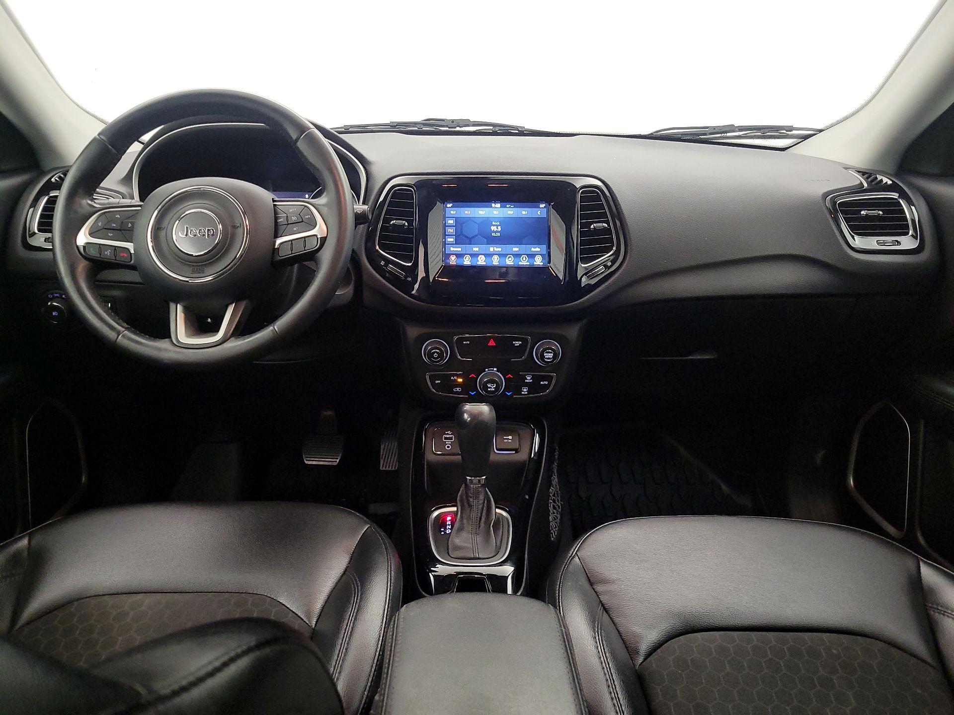 Thumbnail: 2018 Jeep Compass - 9