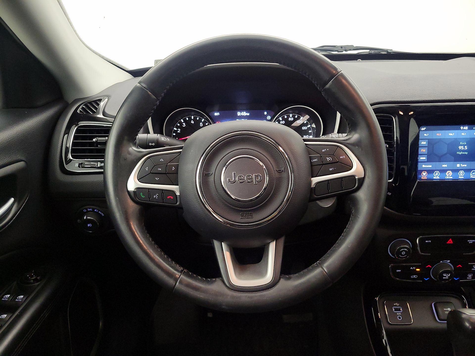 Thumbnail: 2018 Jeep Compass - 10