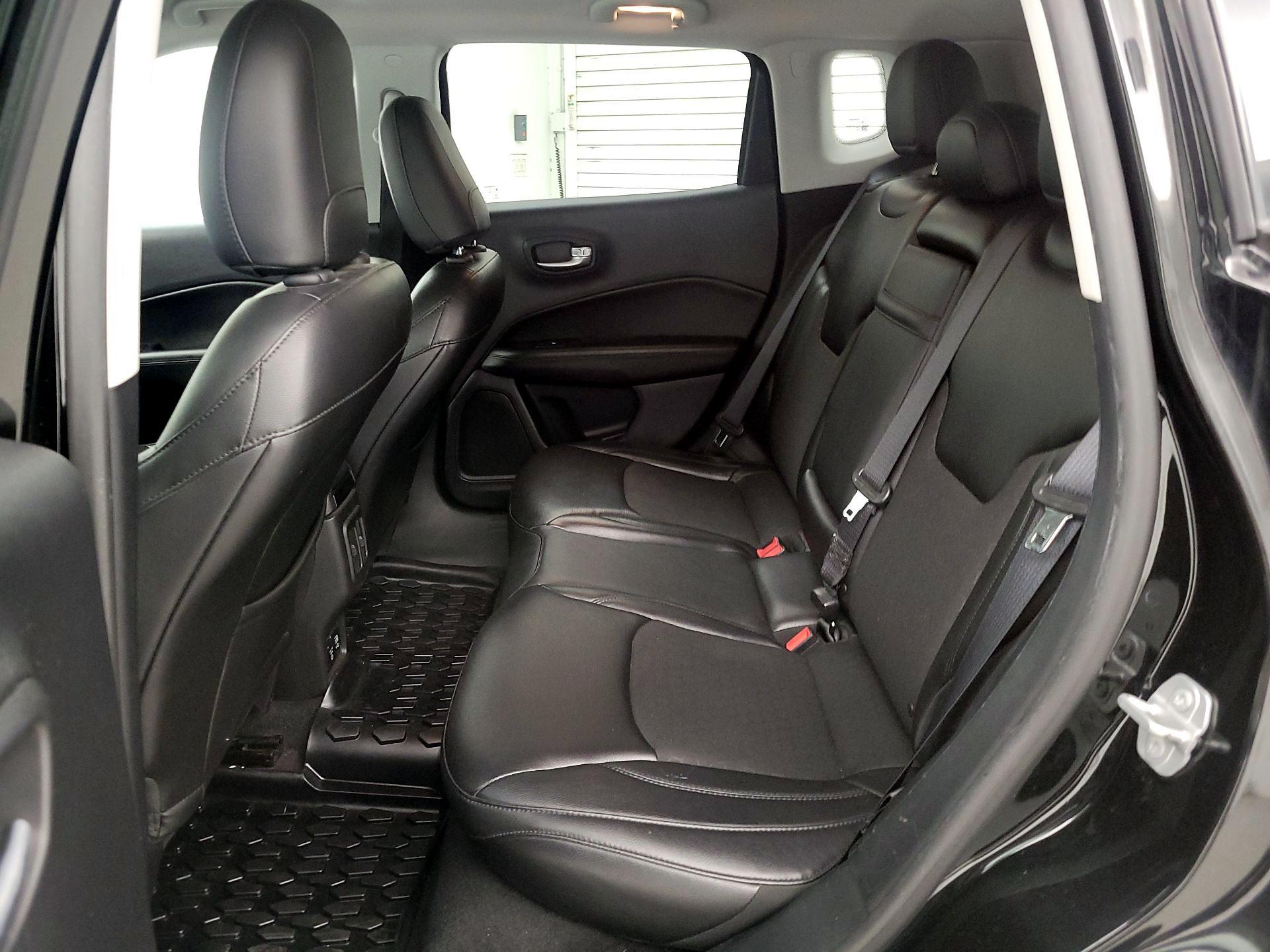 Thumbnail: 2018 Jeep Compass - 19