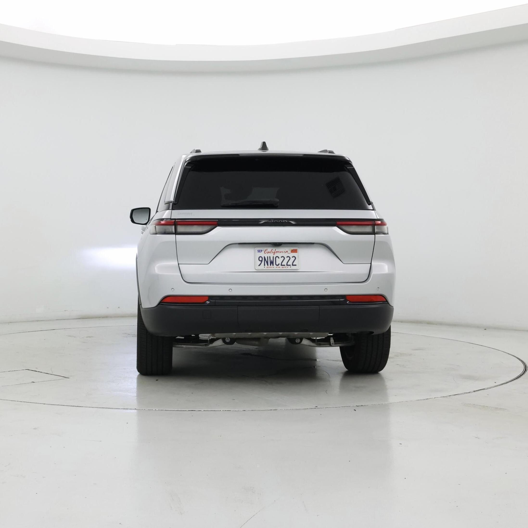 Thumbnail: 2024 Jeep Grand Cherokee - 6