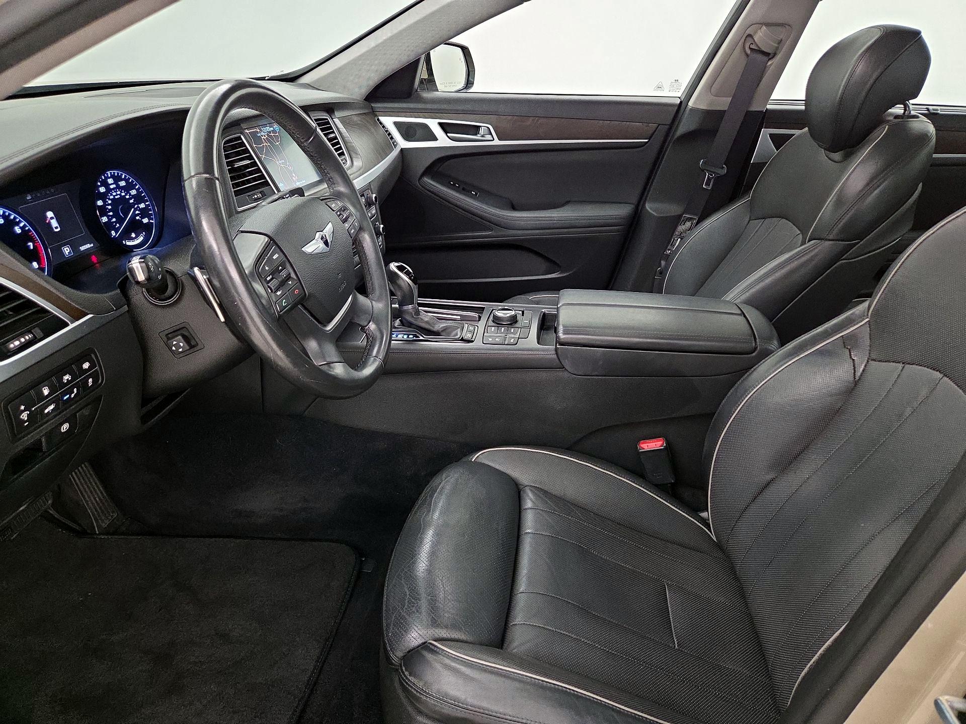 Thumbnail: 2015 Hyundai Genesis - 11