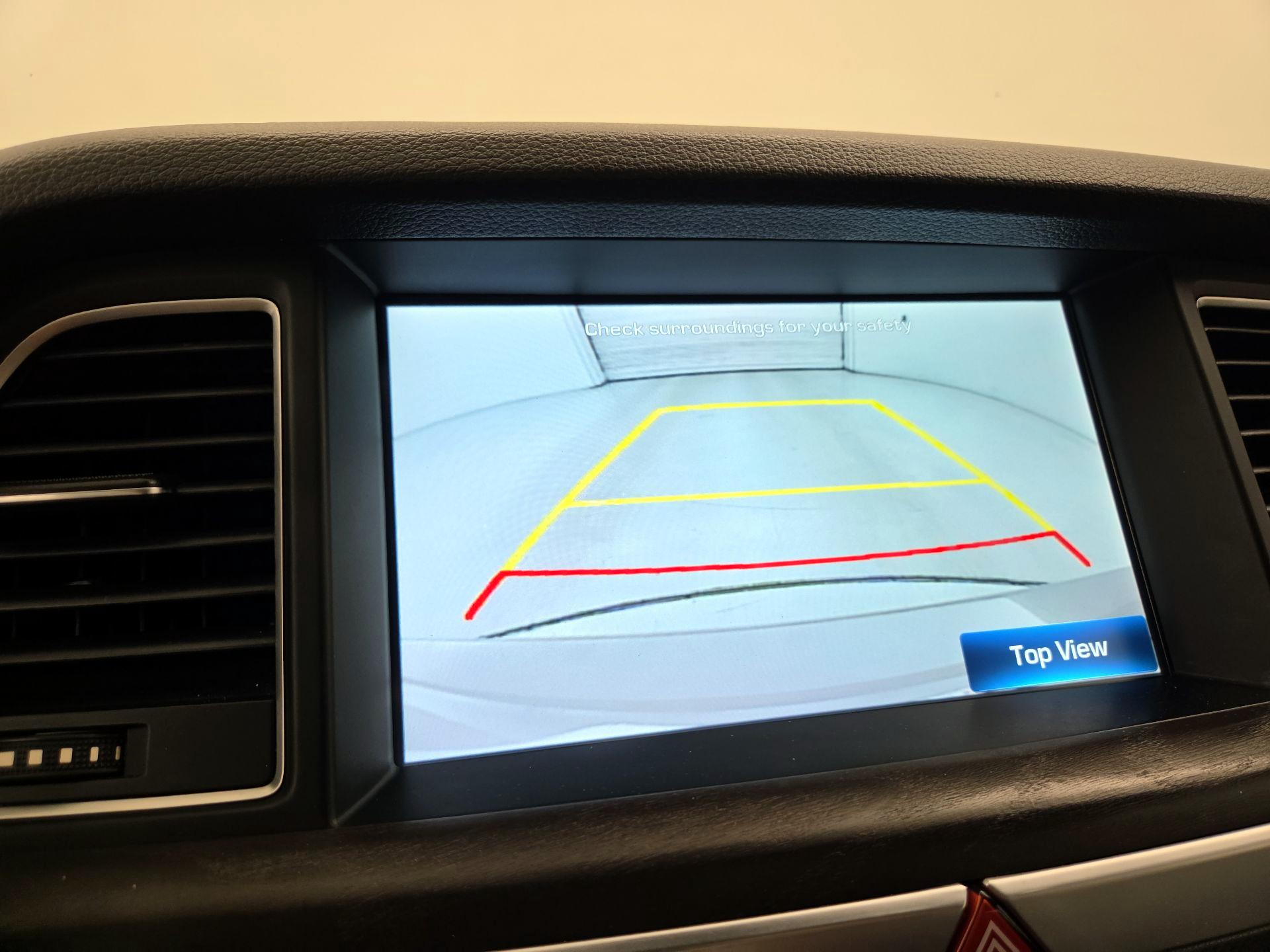 Thumbnail: 2015 Hyundai Genesis - 15