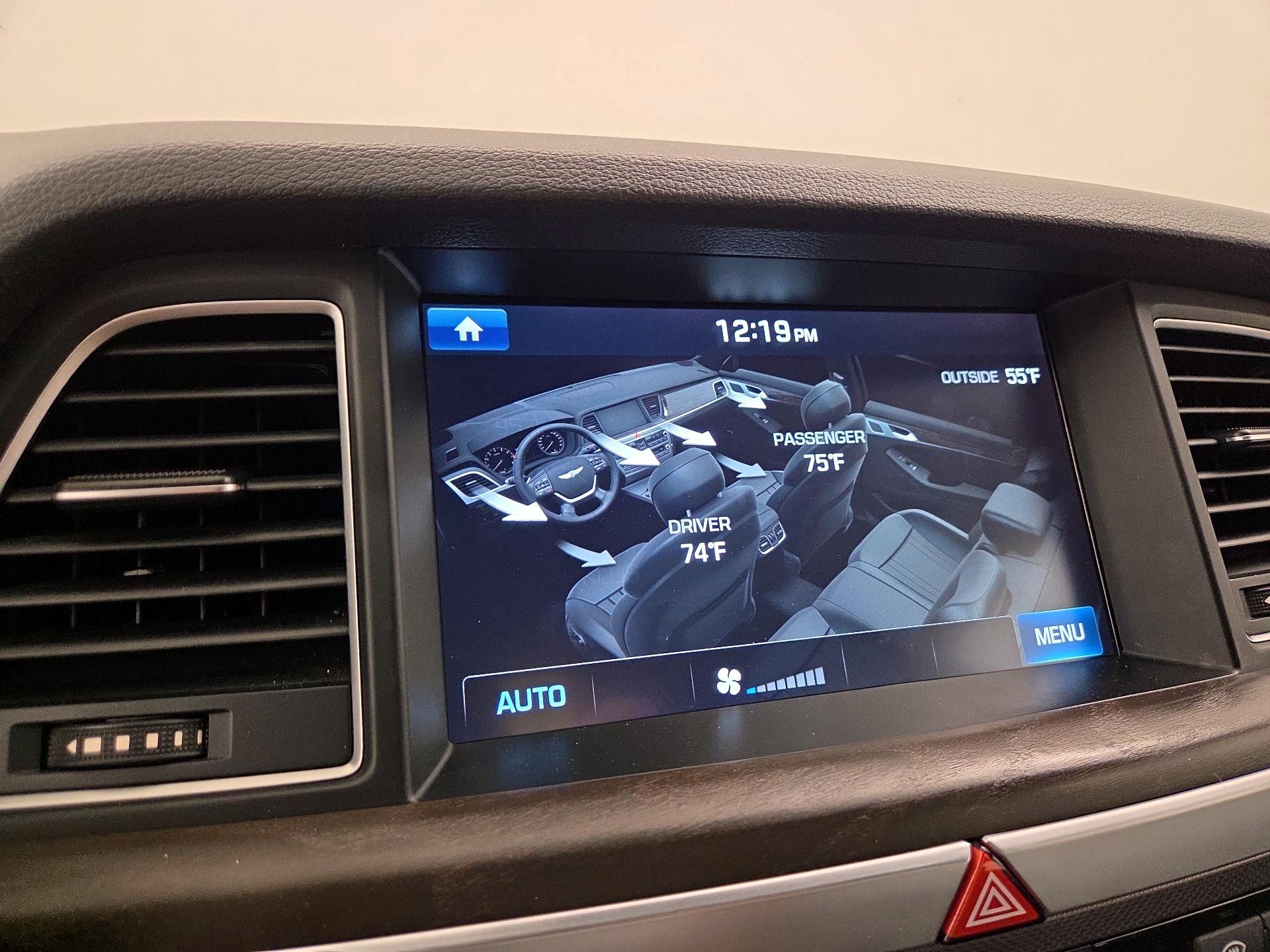 Thumbnail: 2015 Hyundai Genesis - 17