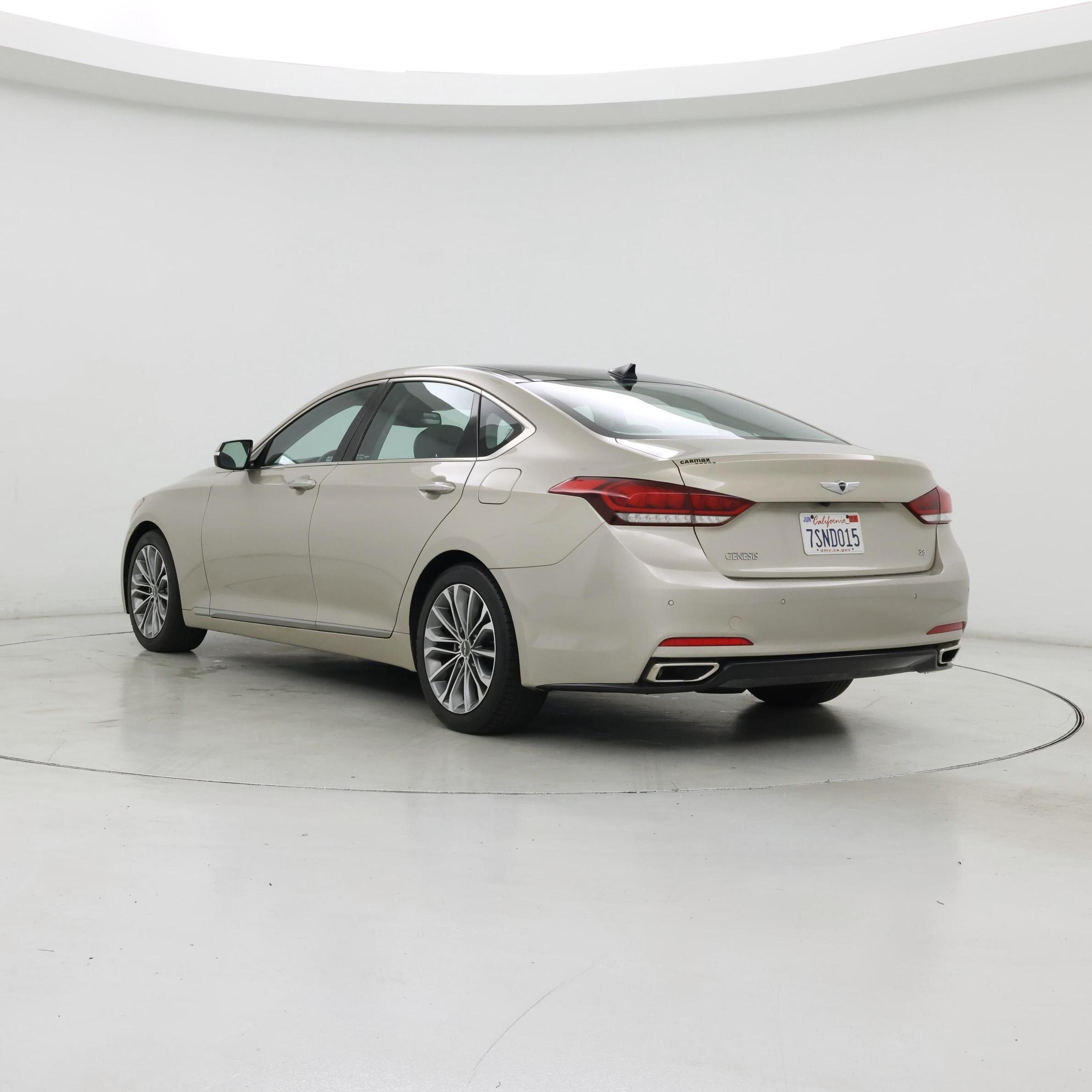 Thumbnail: 2015 Hyundai Genesis - 2