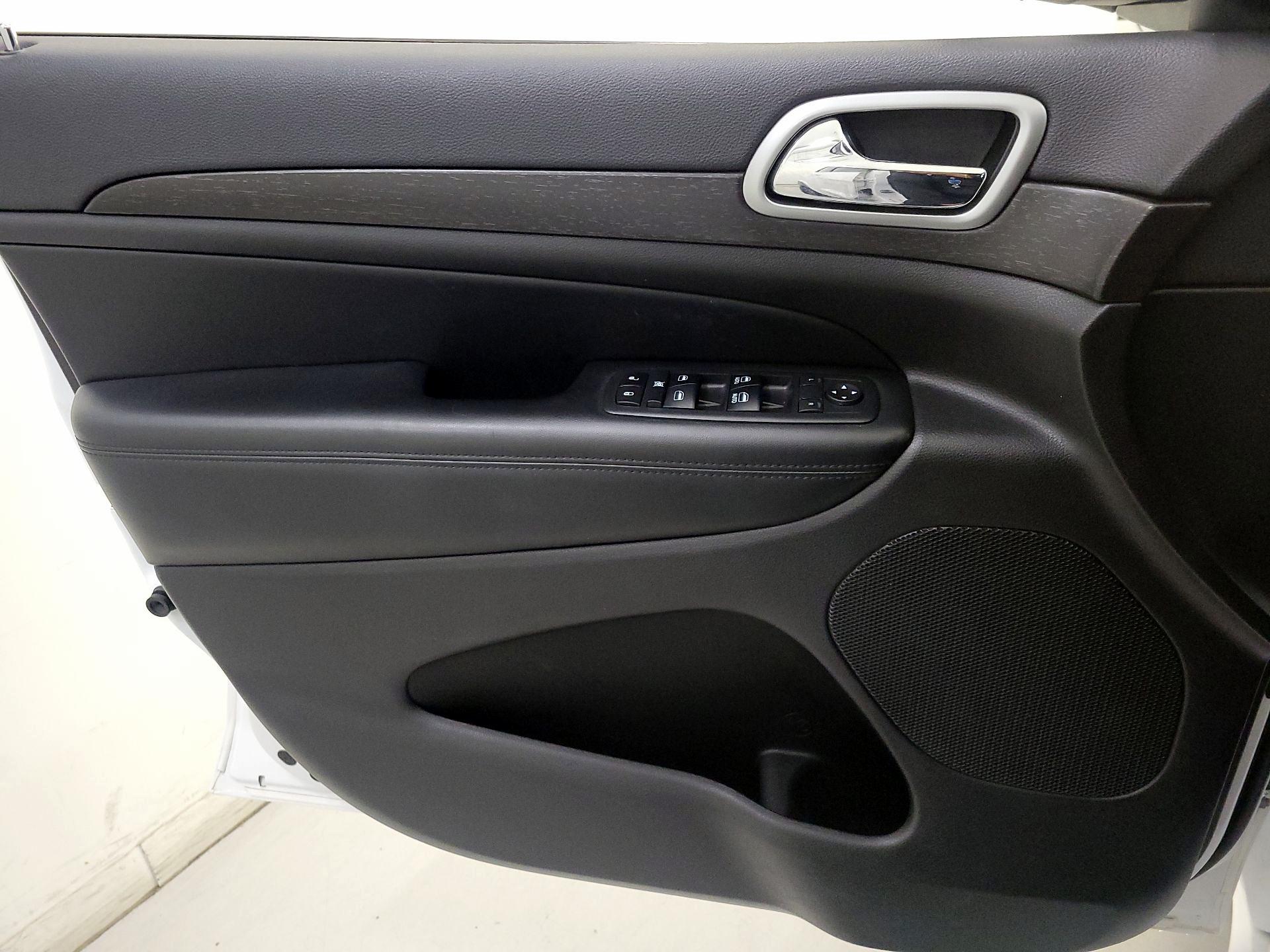 Thumbnail: 2018 Jeep Grand Cherokee - 12