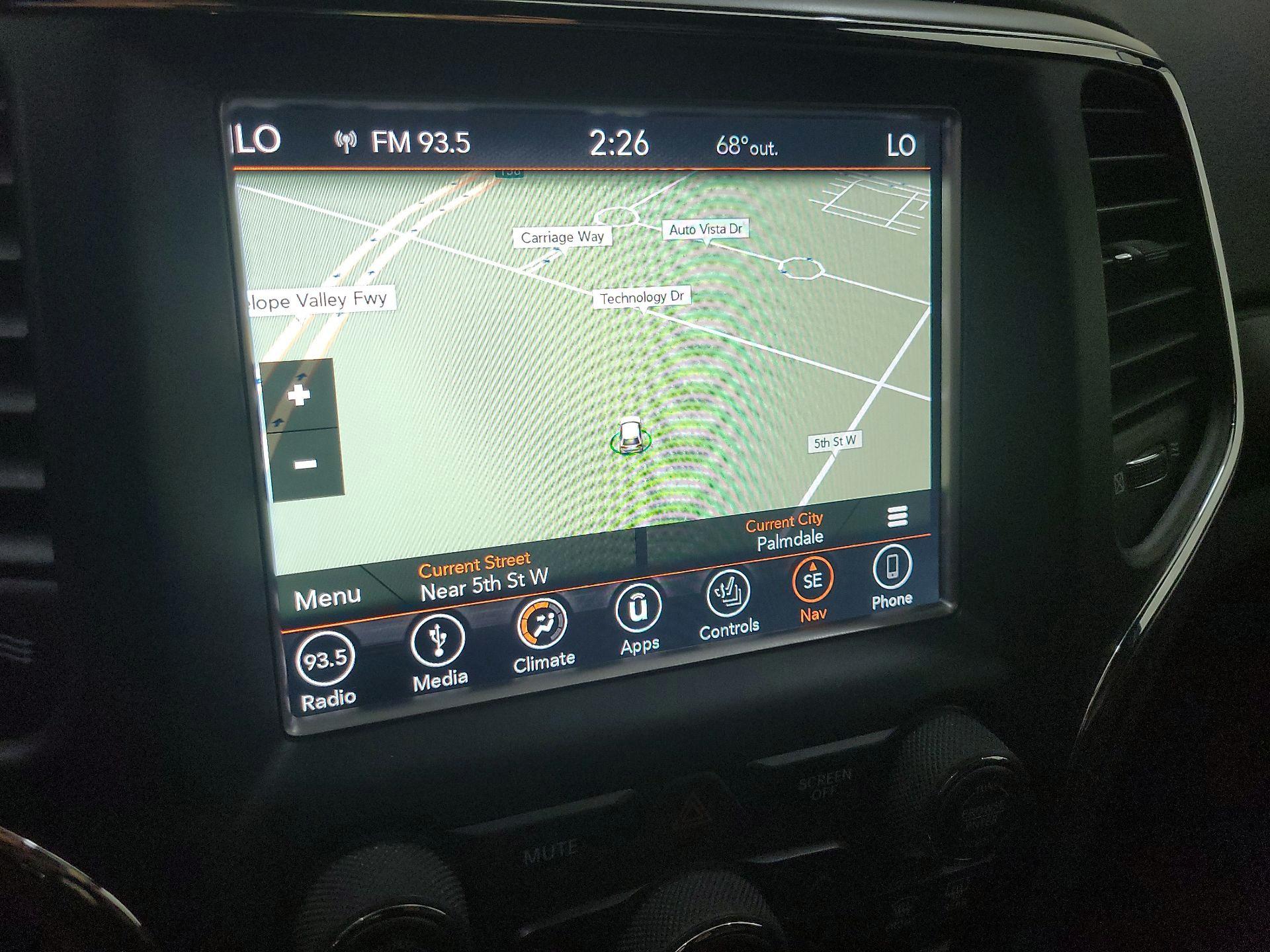 Thumbnail: 2018 Jeep Grand Cherokee - 14