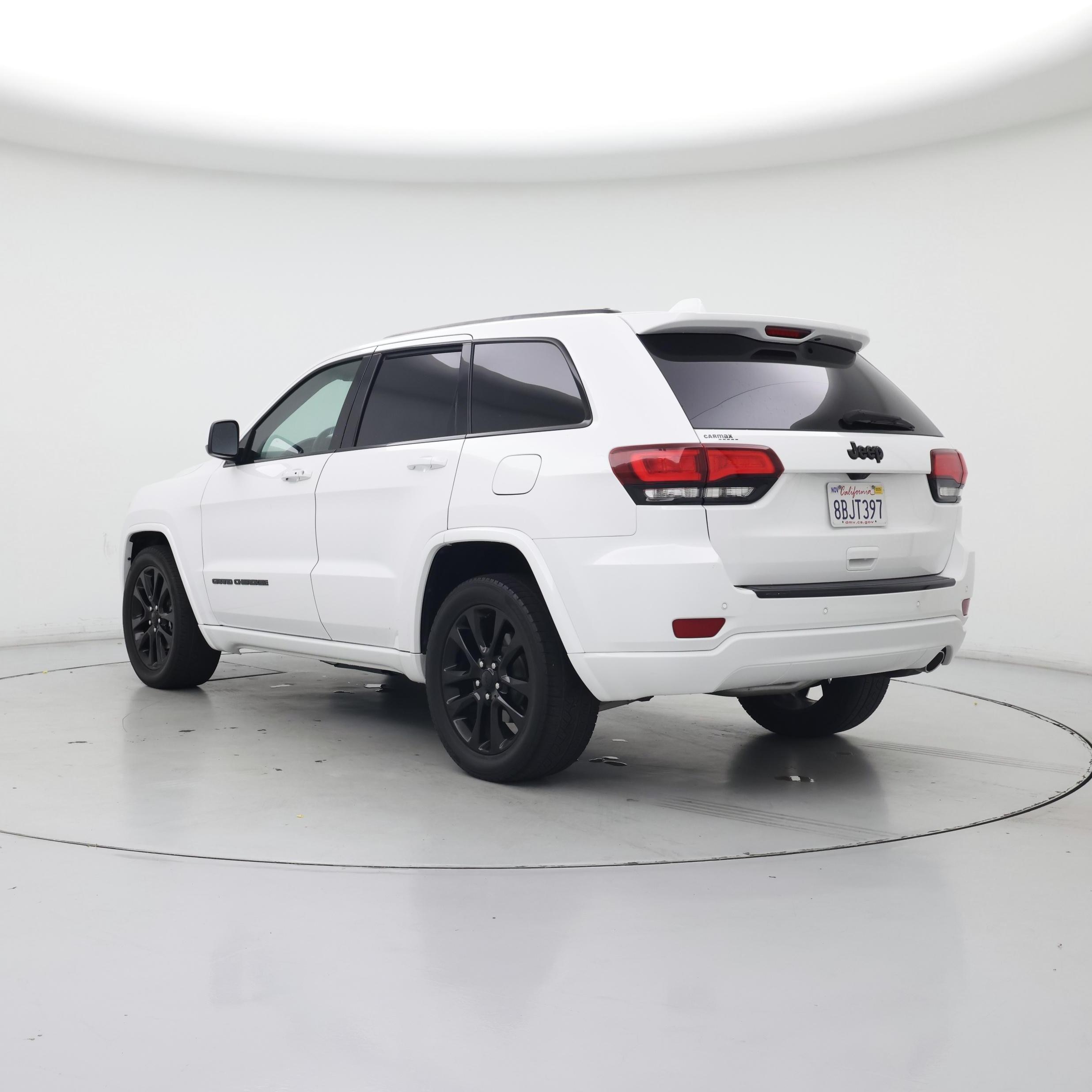 Thumbnail: 2018 Jeep Grand Cherokee - 2