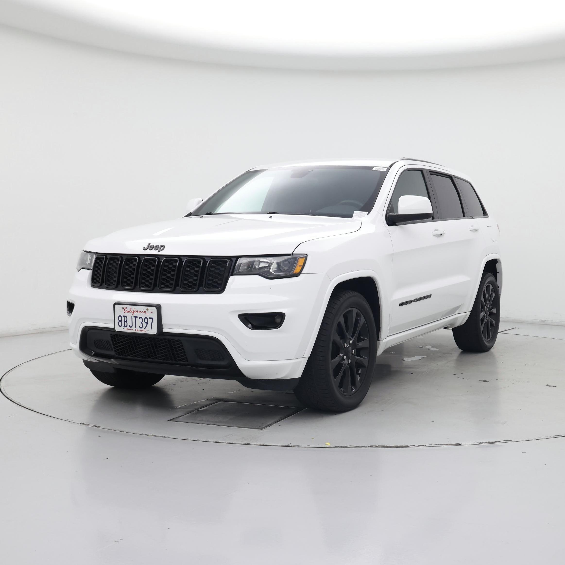 Thumbnail: 2018 Jeep Grand Cherokee - 4