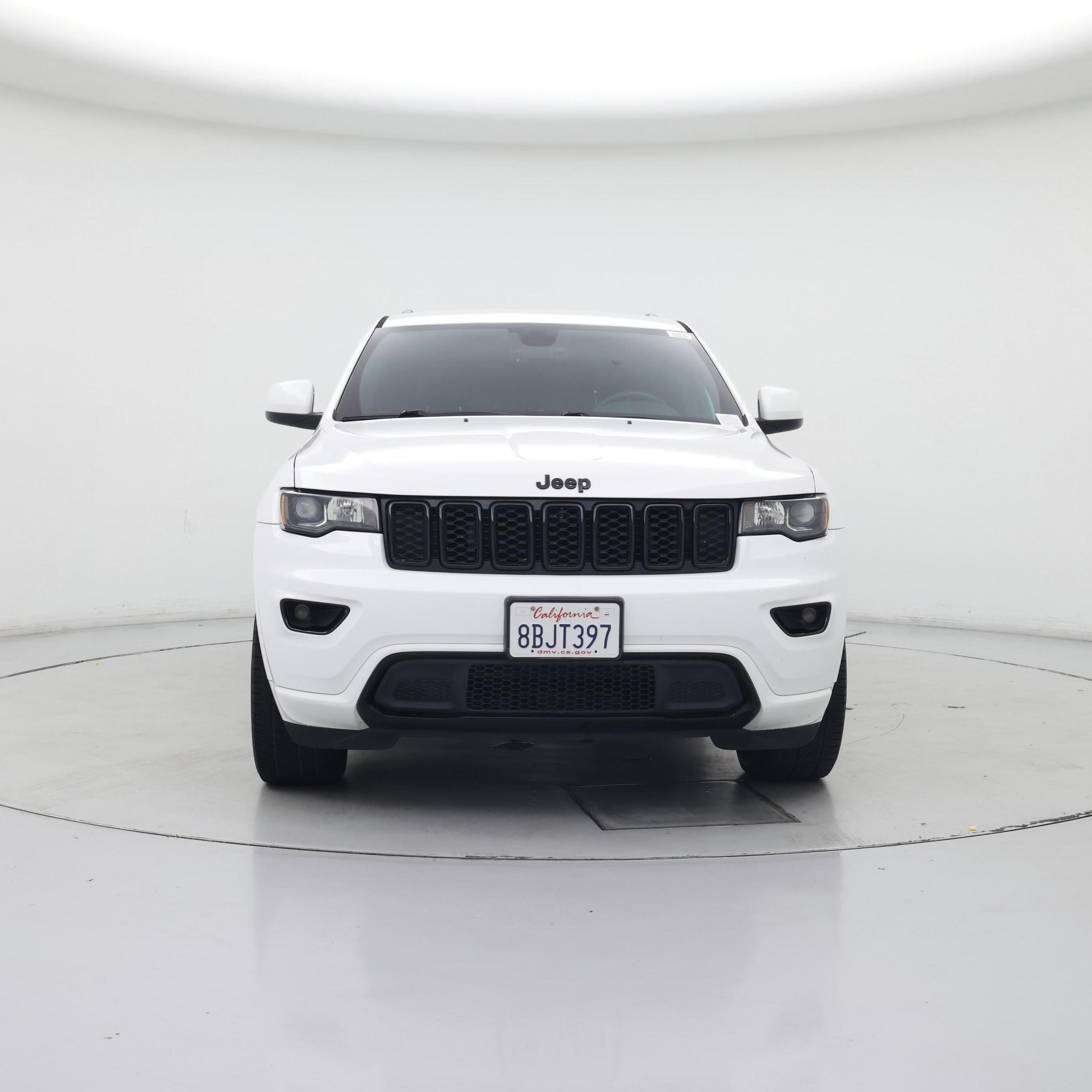 Thumbnail: 2018 Jeep Grand Cherokee - 5