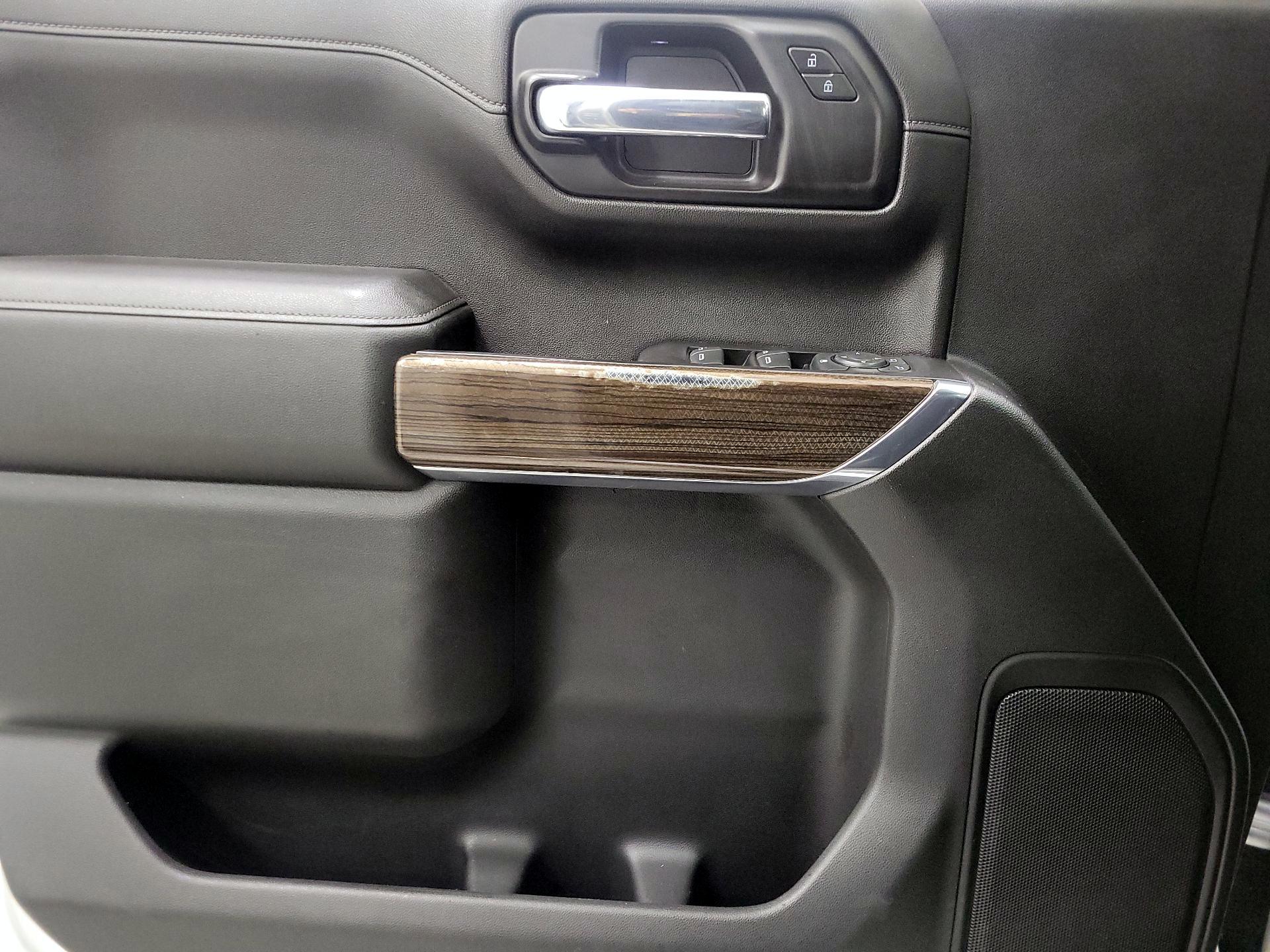 Thumbnail: 2020 Chevrolet Silverado 1500 - 12