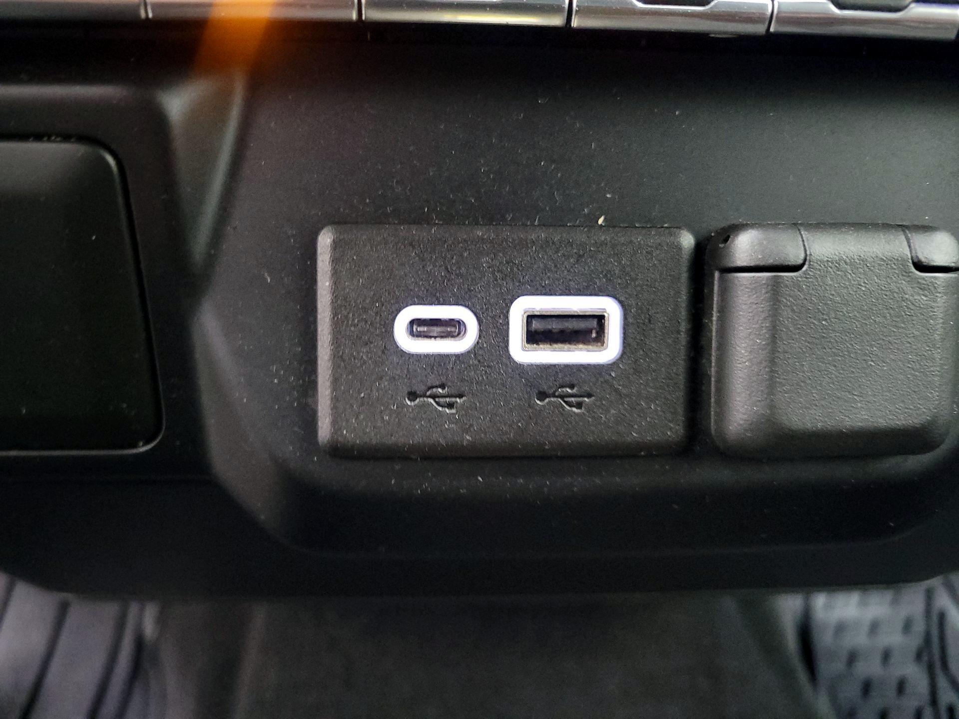 Thumbnail: 2020 Chevrolet Silverado 1500 - 18