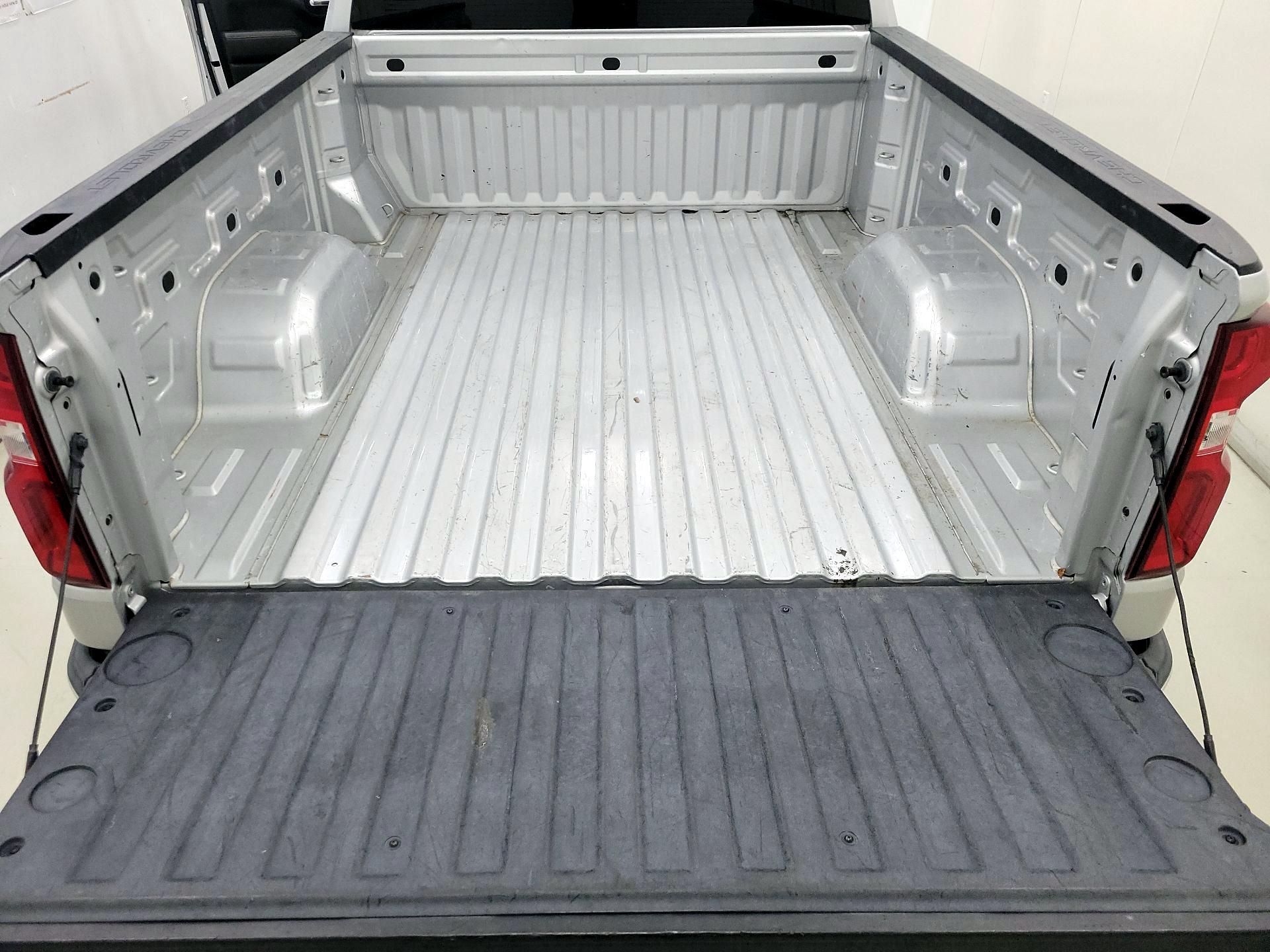 Thumbnail: 2020 Chevrolet Silverado 1500 - 20