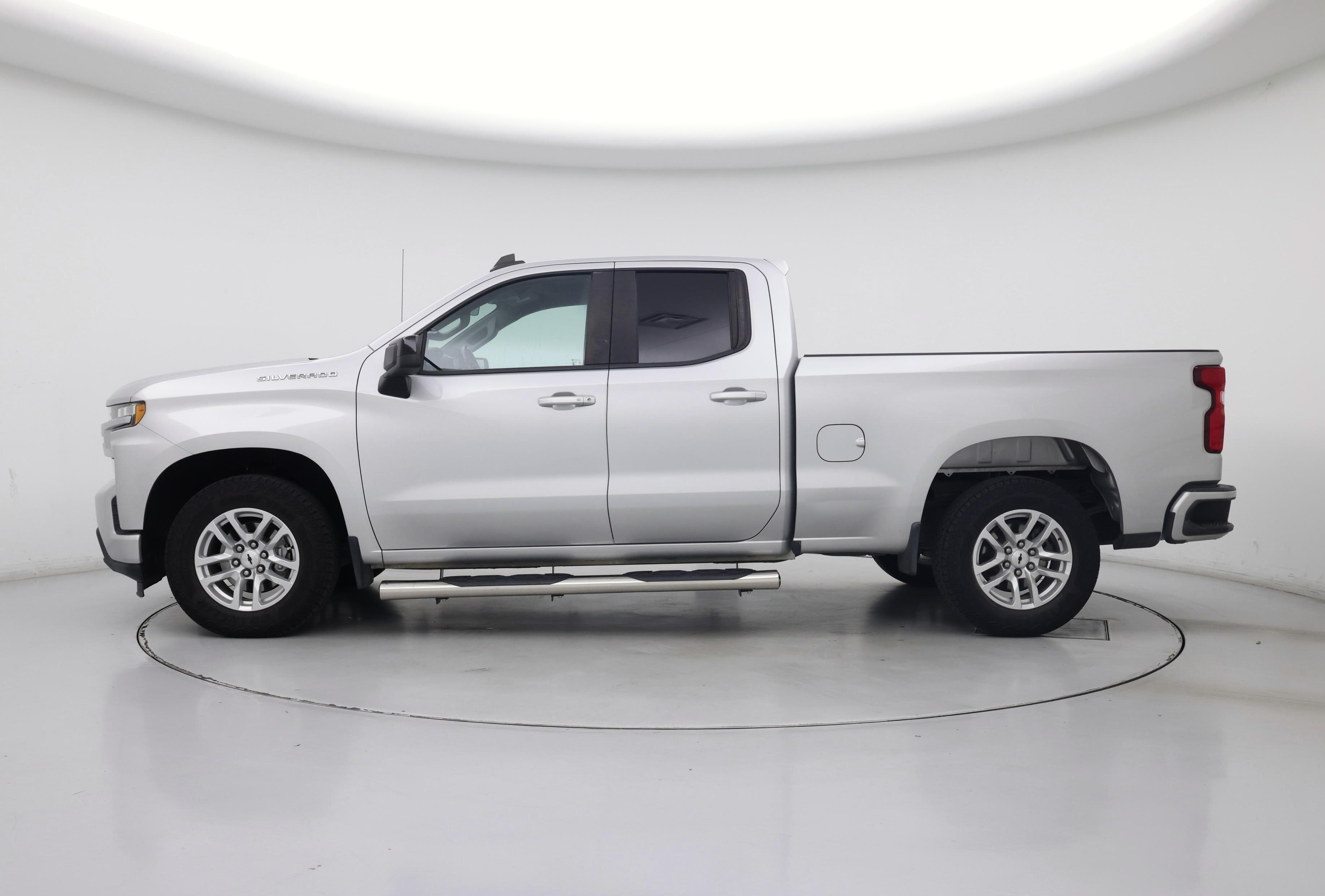 Thumbnail: 2020 Chevrolet Silverado 1500 - 3