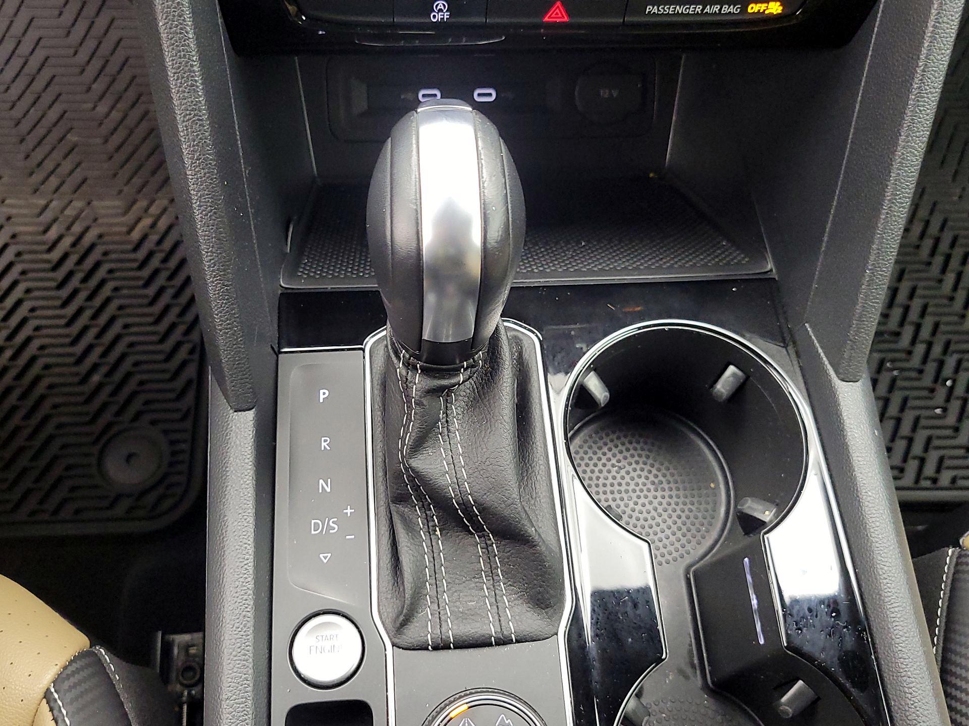 Thumbnail: 2022 Volkswagen Atlas - 17