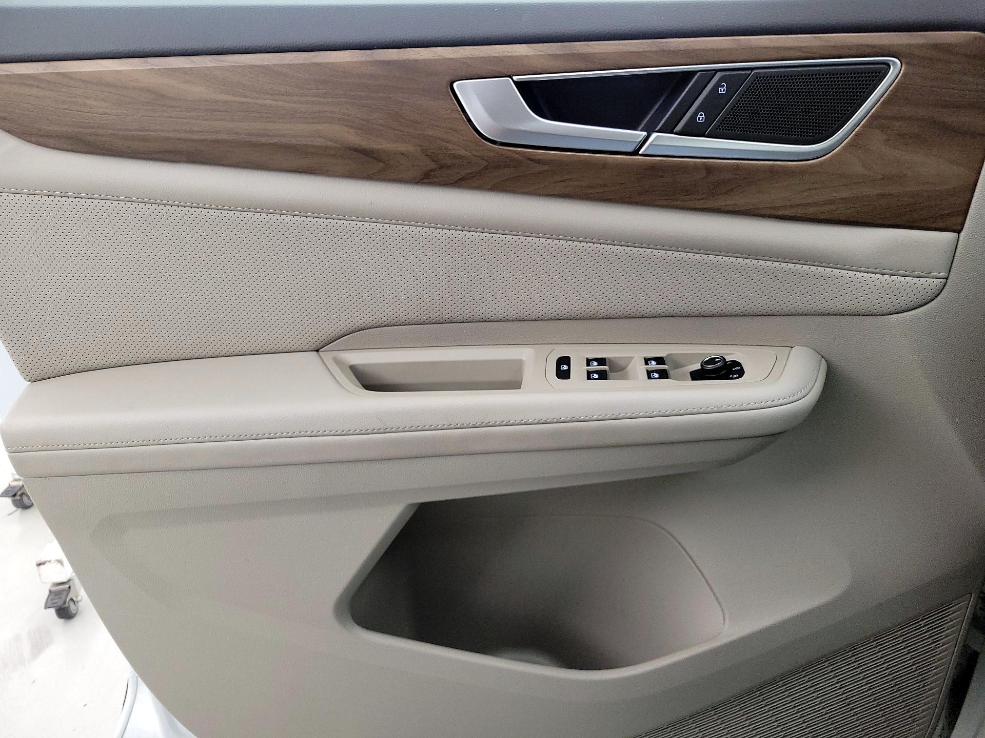 Thumbnail: 2024 Volkswagen Atlas - 12