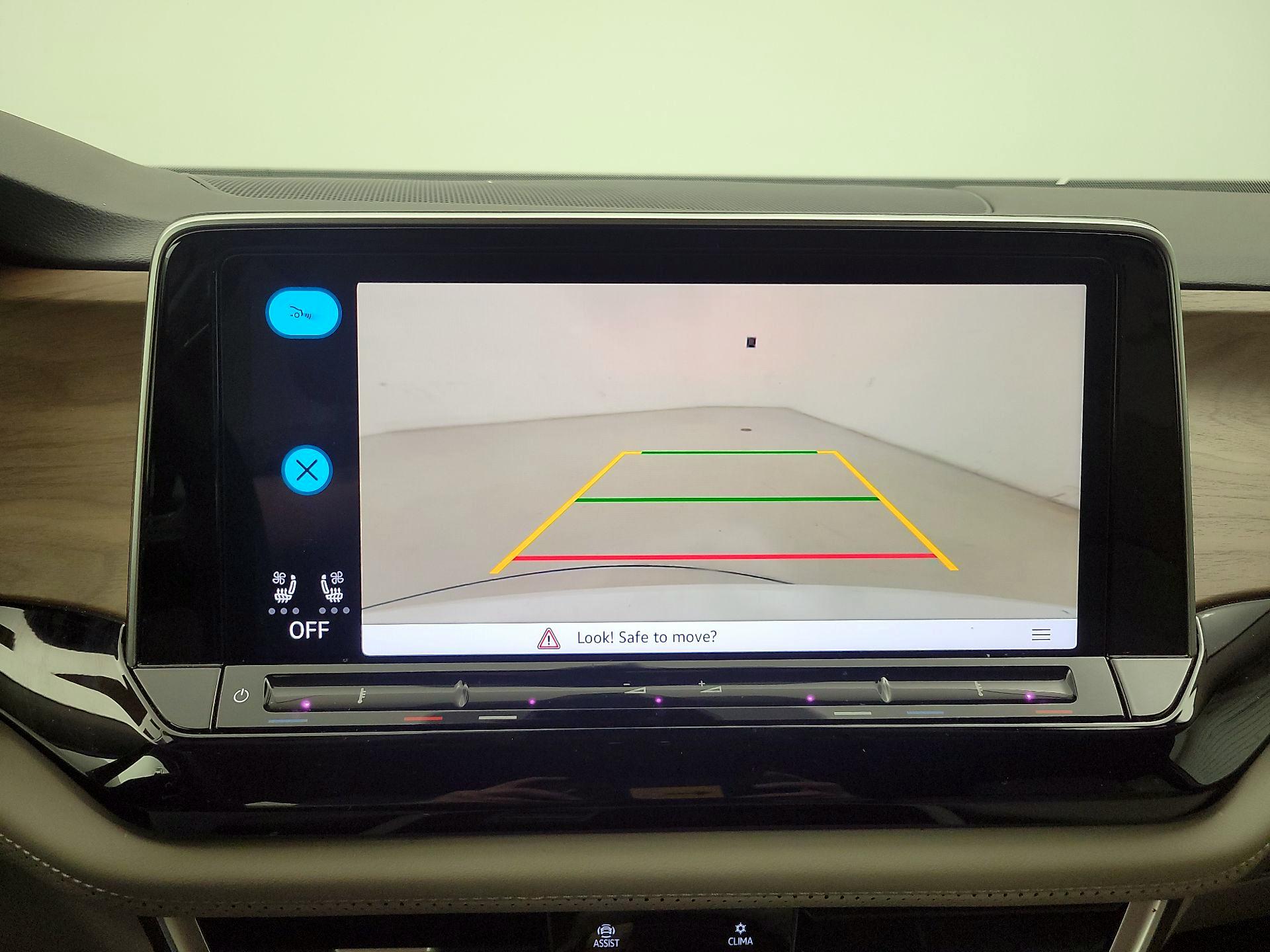 Thumbnail: 2024 Volkswagen Atlas - 14