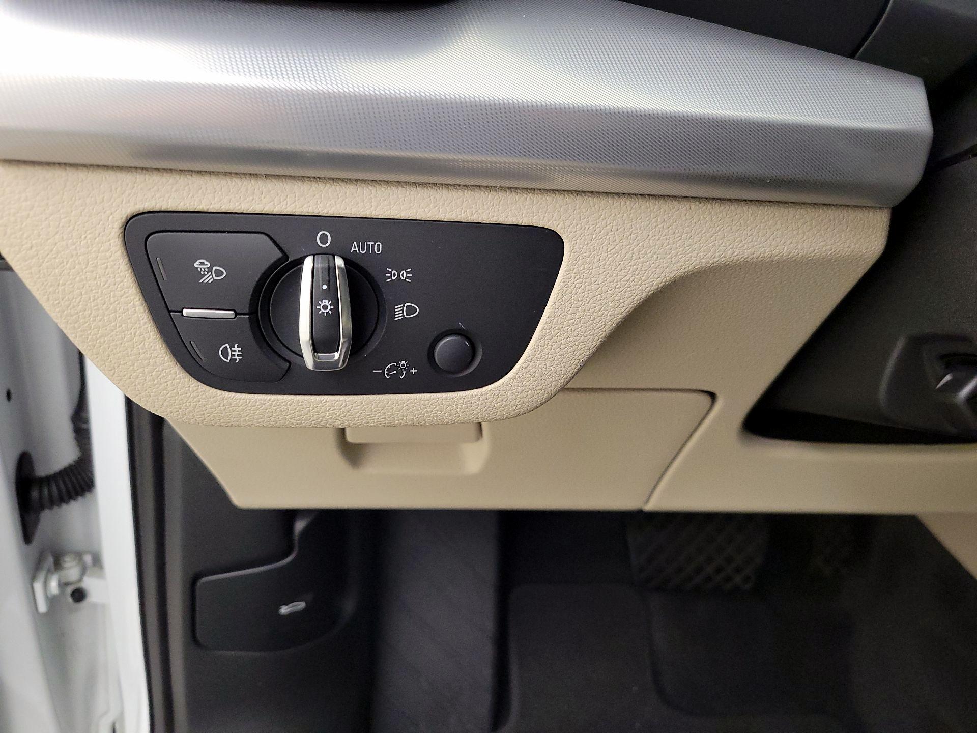 Thumbnail: 2023 Audi Q5 - 13