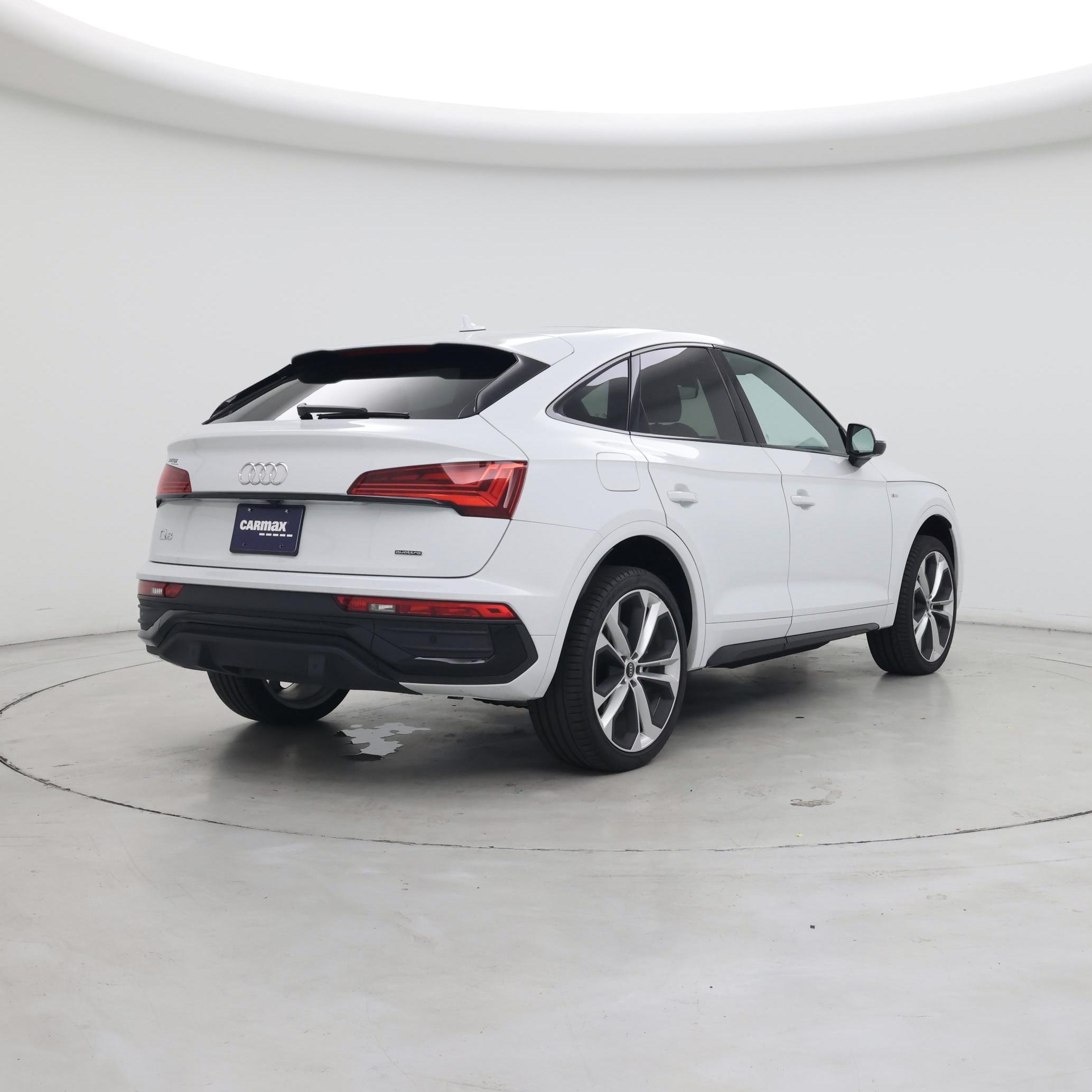 Thumbnail: 2023 Audi Q5 - 8