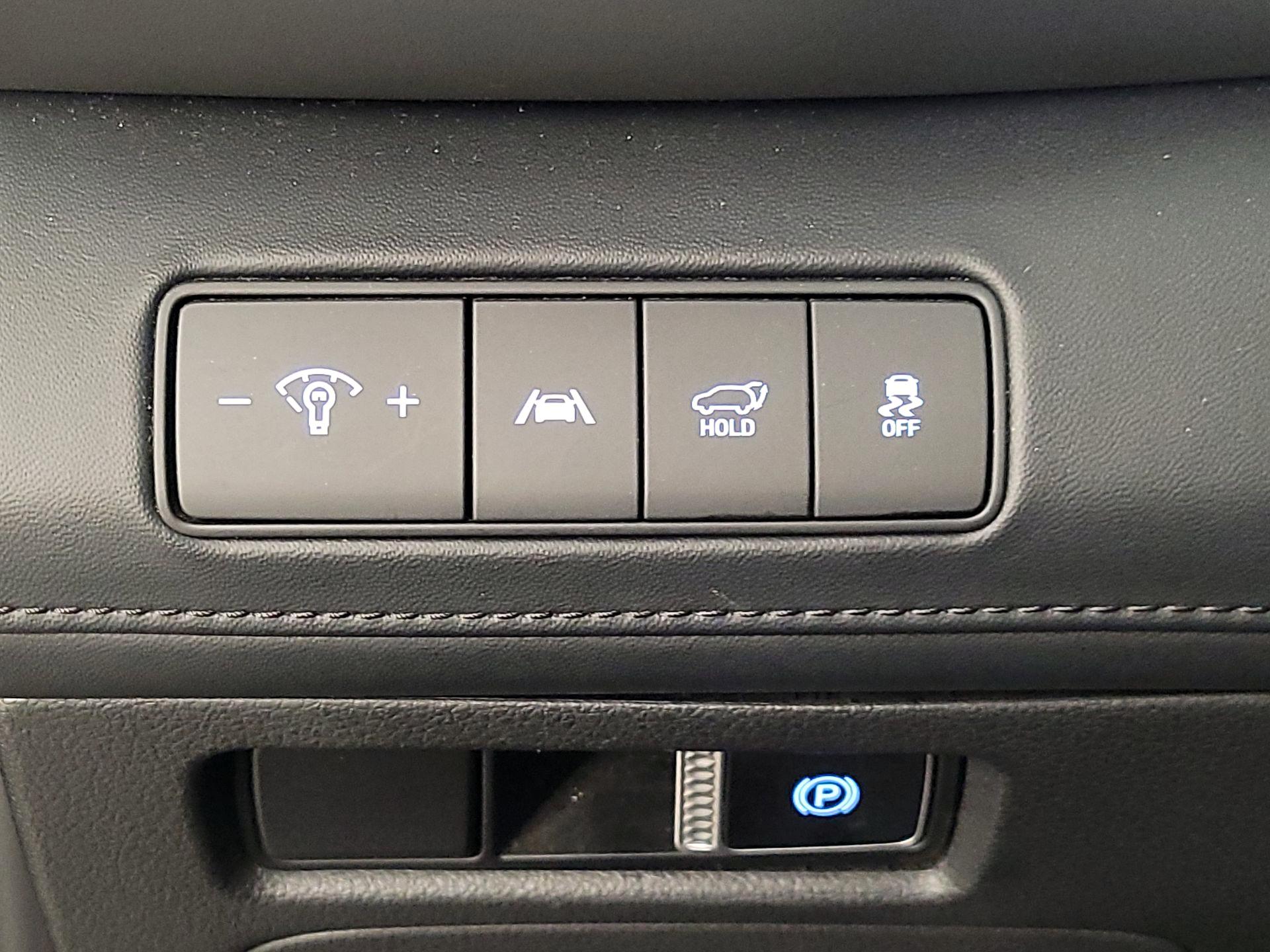 Thumbnail: 2021 Hyundai Santa Fe - 13