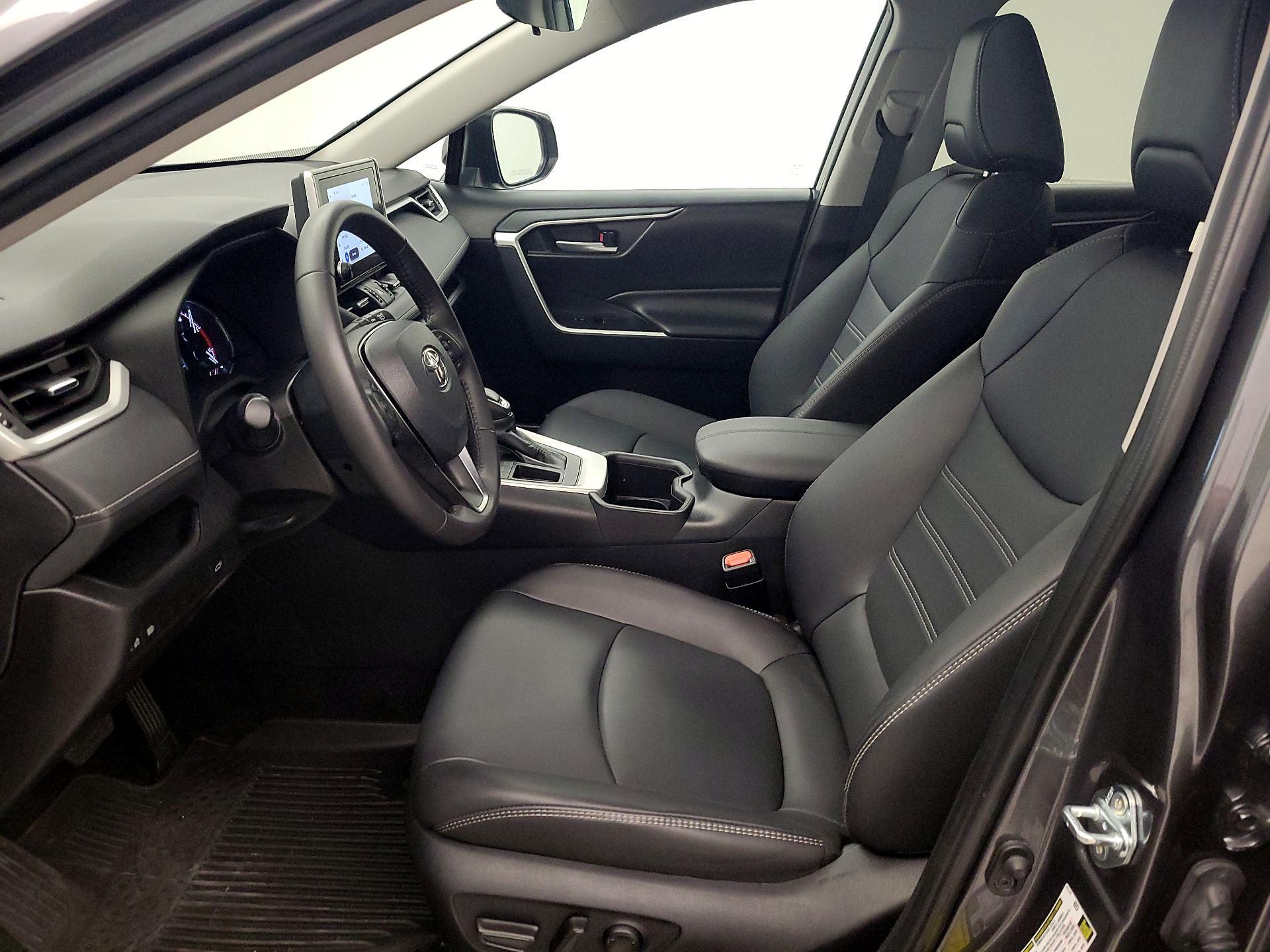 Thumbnail: 2025 Toyota RAV4 - 11