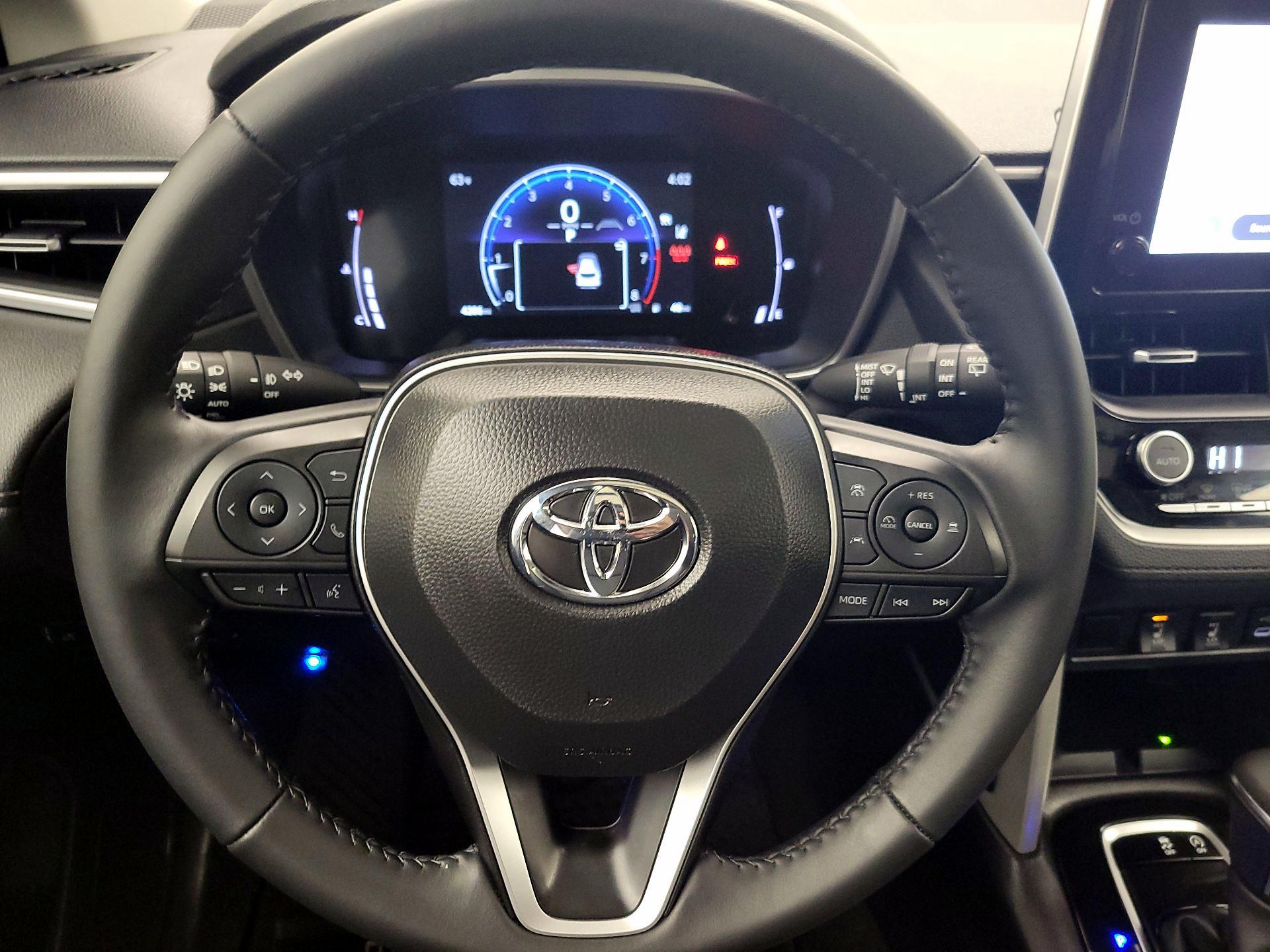 Thumbnail: 2025 Toyota Corolla Cross - 10