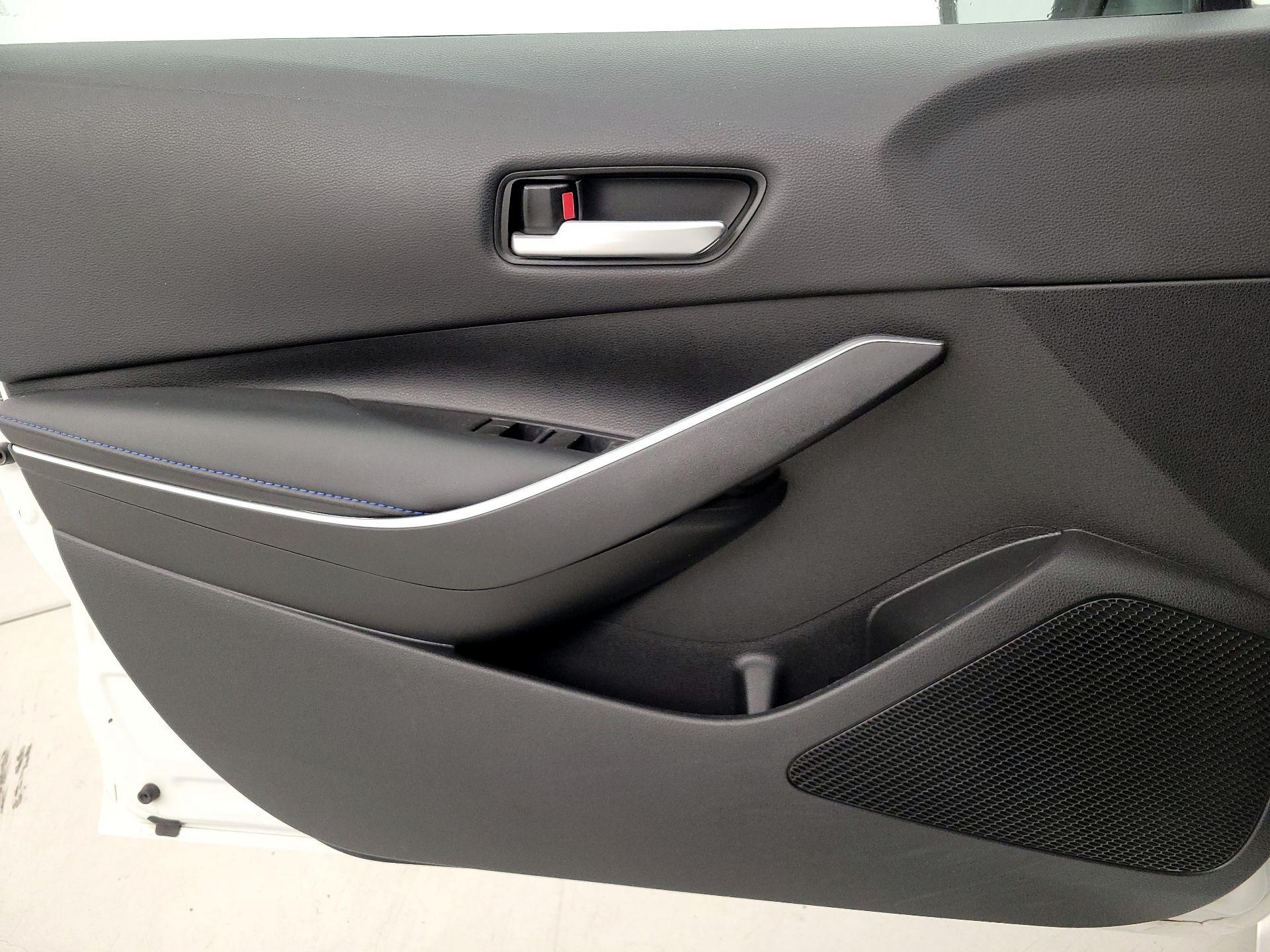 Thumbnail: 2021 Toyota Corolla - 12