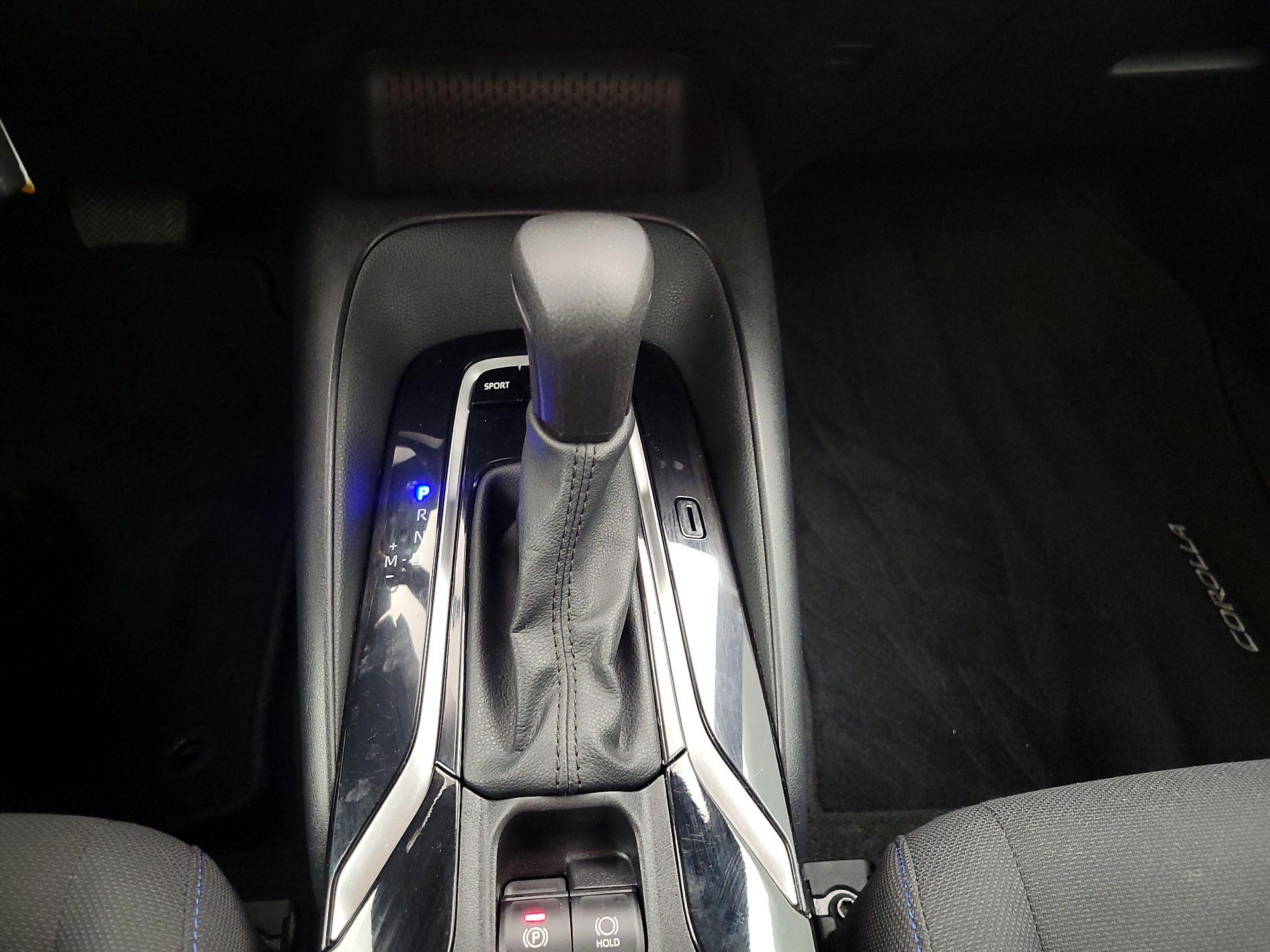 Thumbnail: 2021 Toyota Corolla - 17