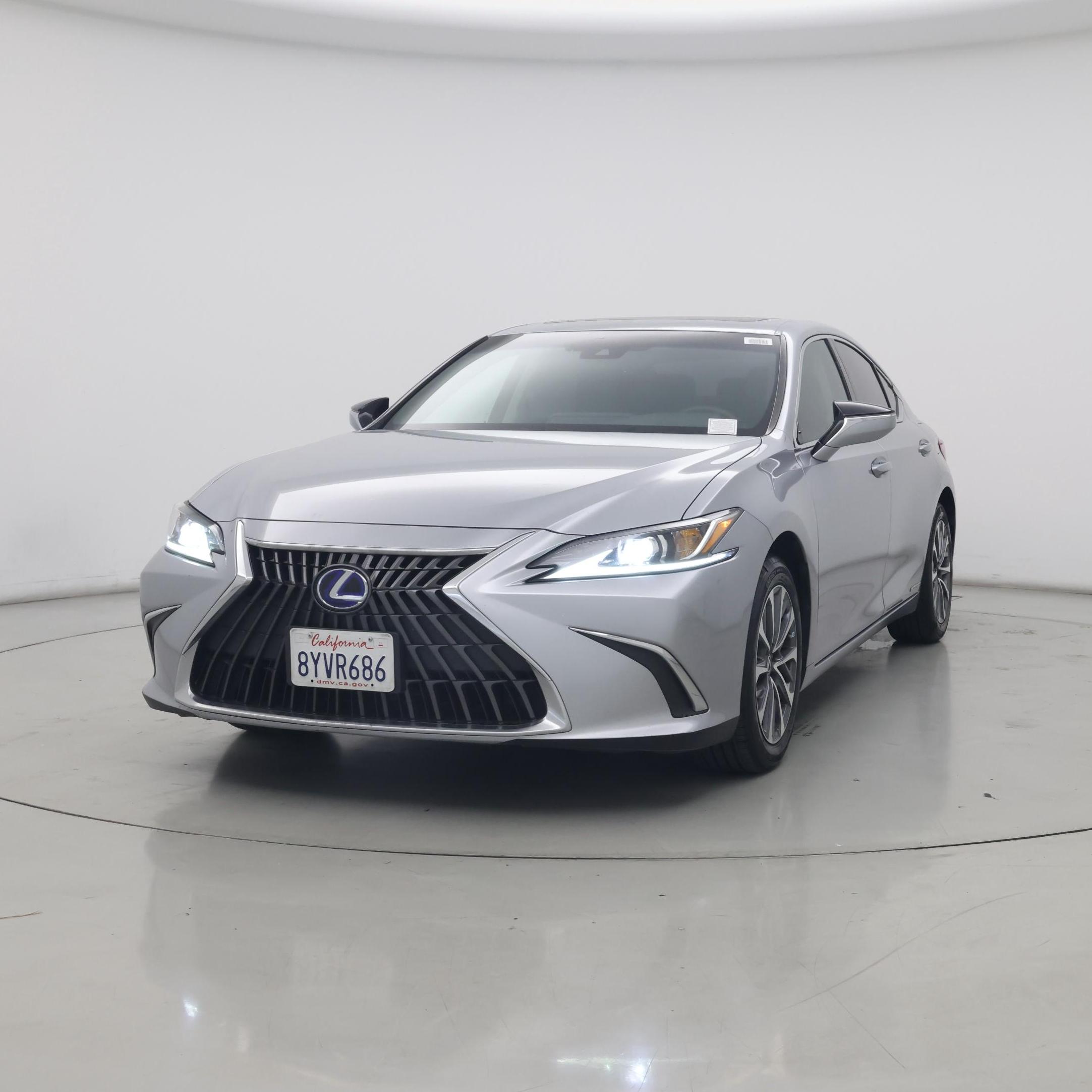 Thumbnail: 2022 Lexus ES - 4