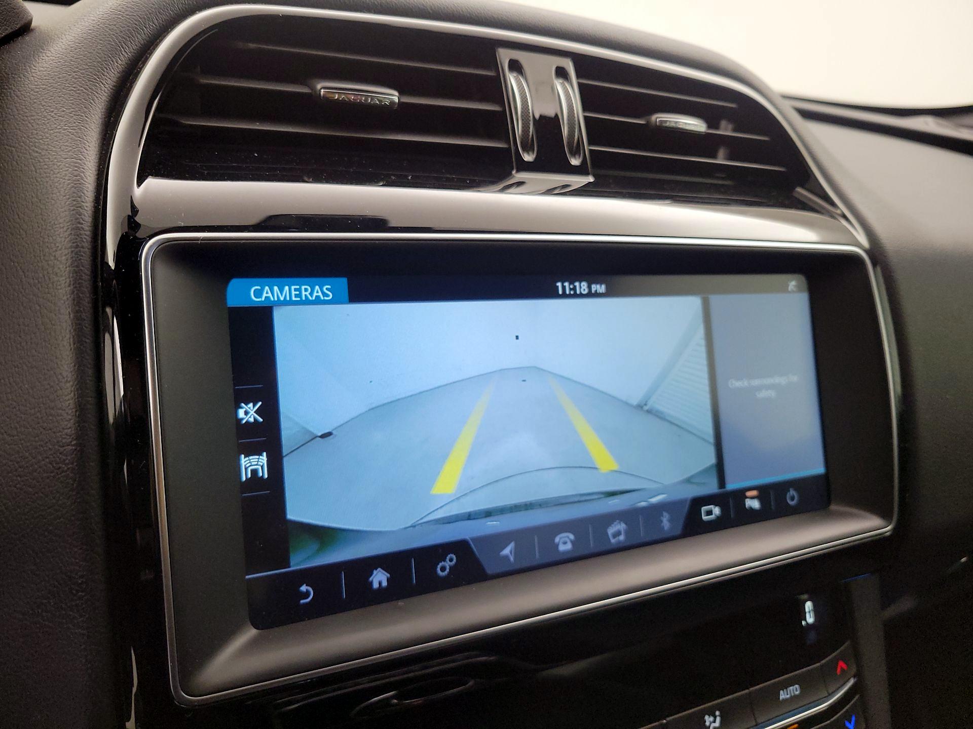 Thumbnail: 2020 Jaguar F-Pace - 14