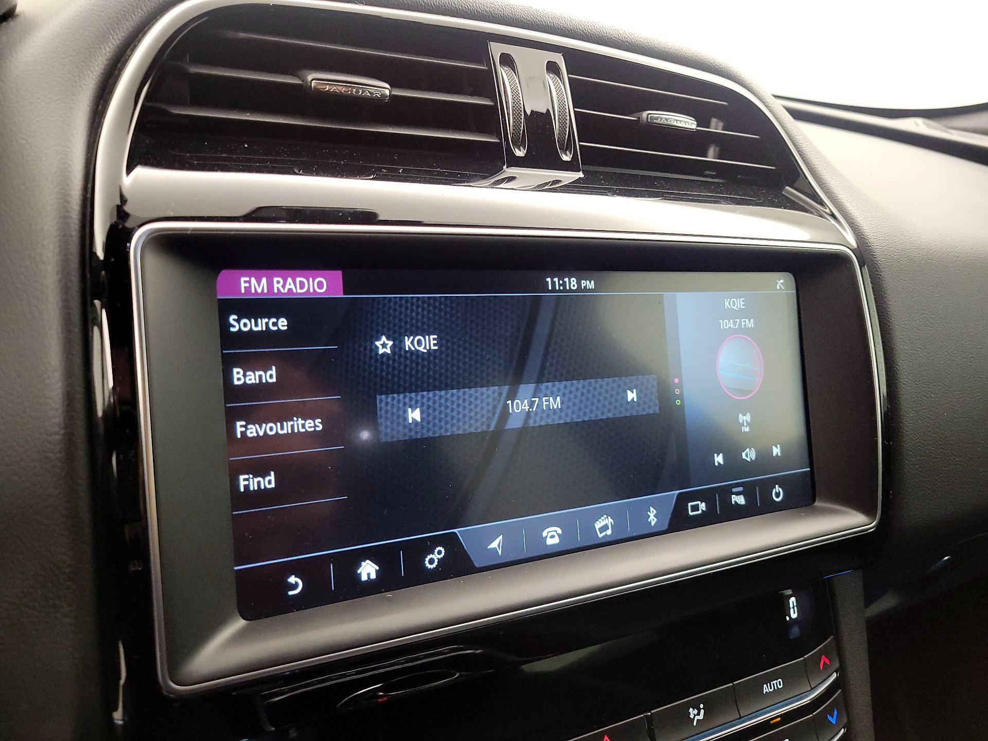 Thumbnail: 2020 Jaguar F-Pace - 15