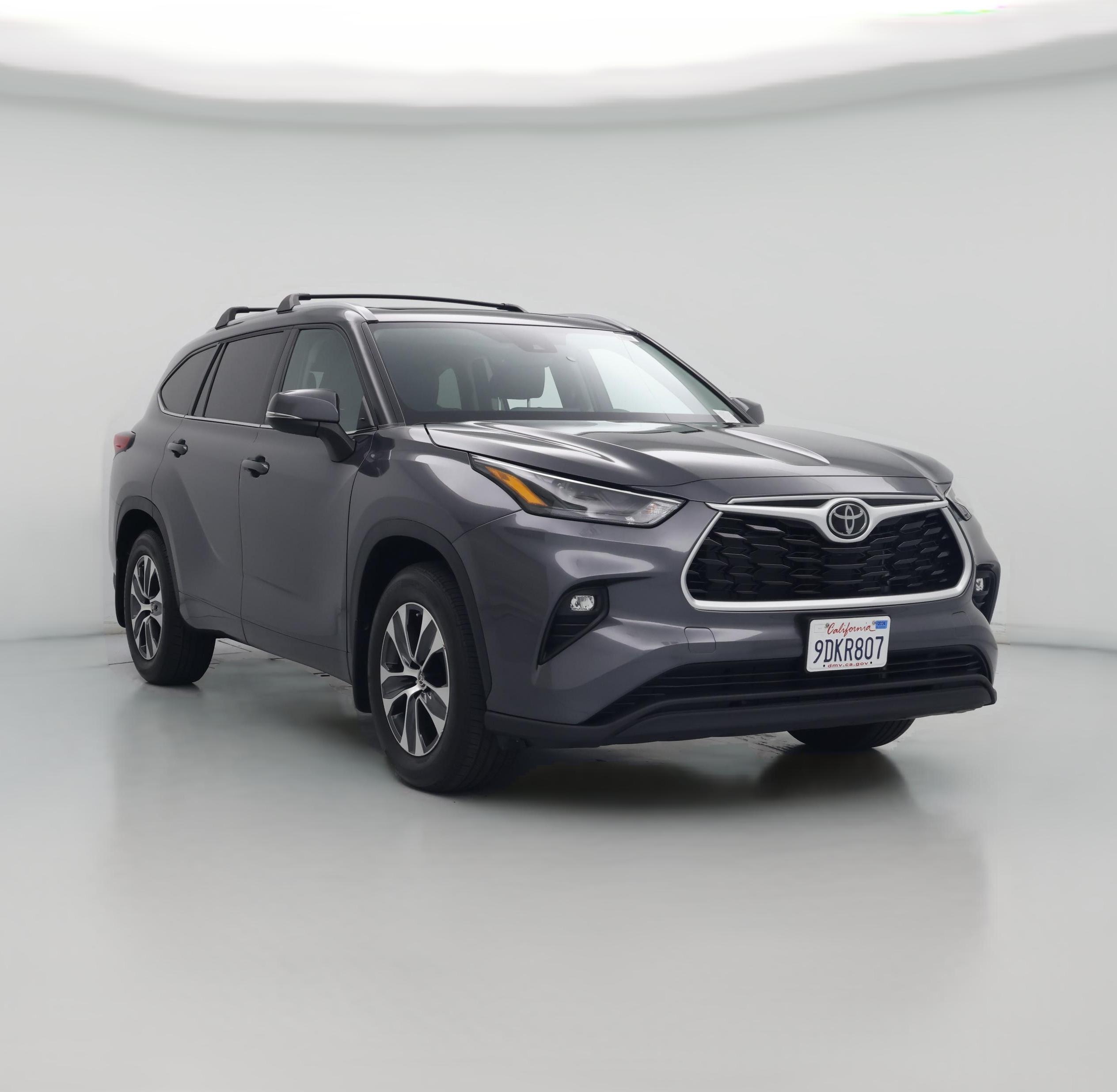 Thumbnail: 2022 Toyota Highlander - 1