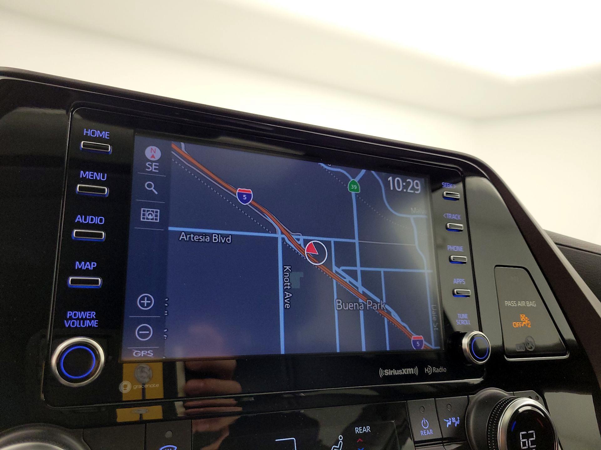 Thumbnail: 2022 Toyota Highlander - 14