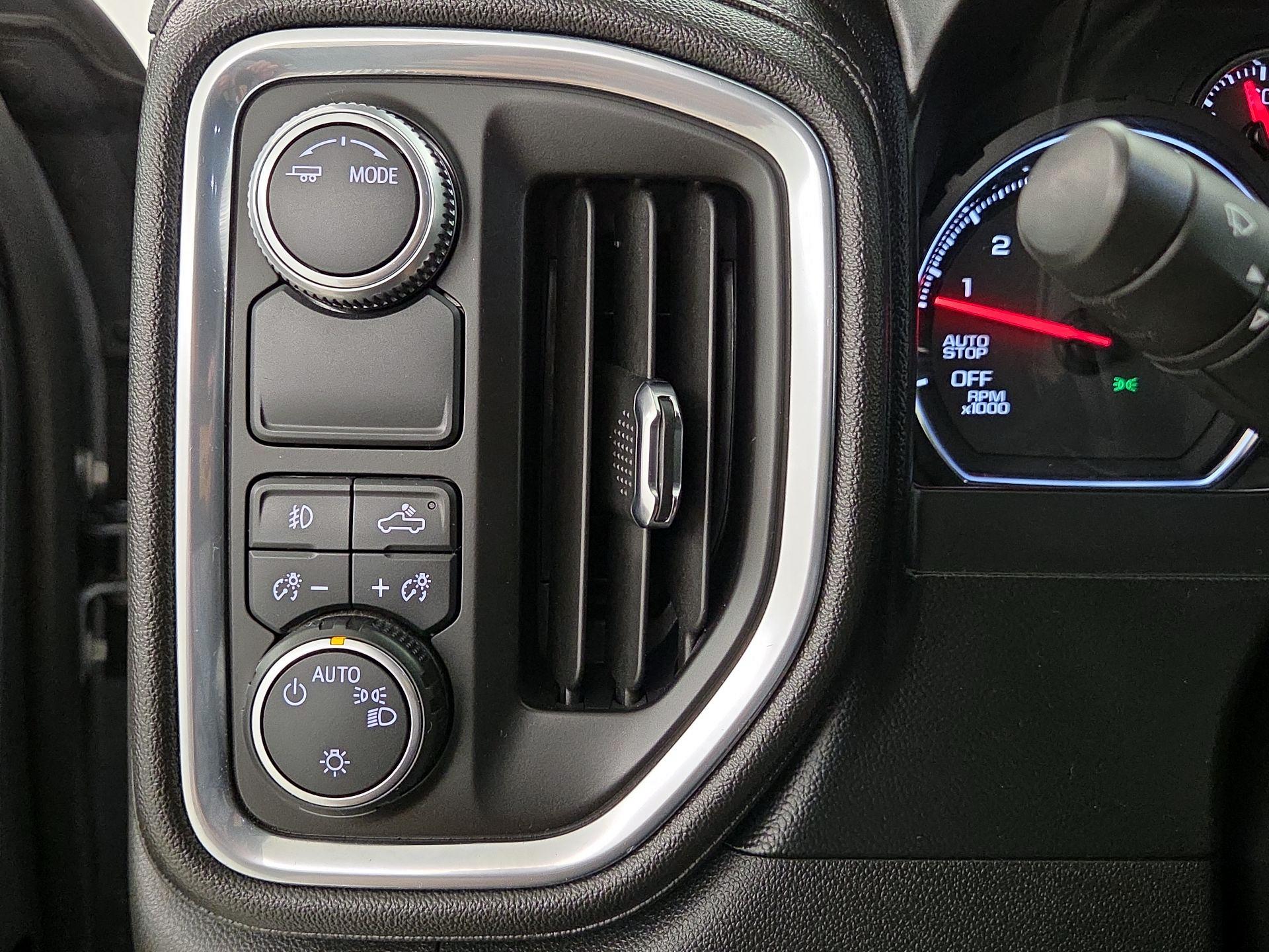 Thumbnail: 2020 Chevrolet Silverado 1500 - 13