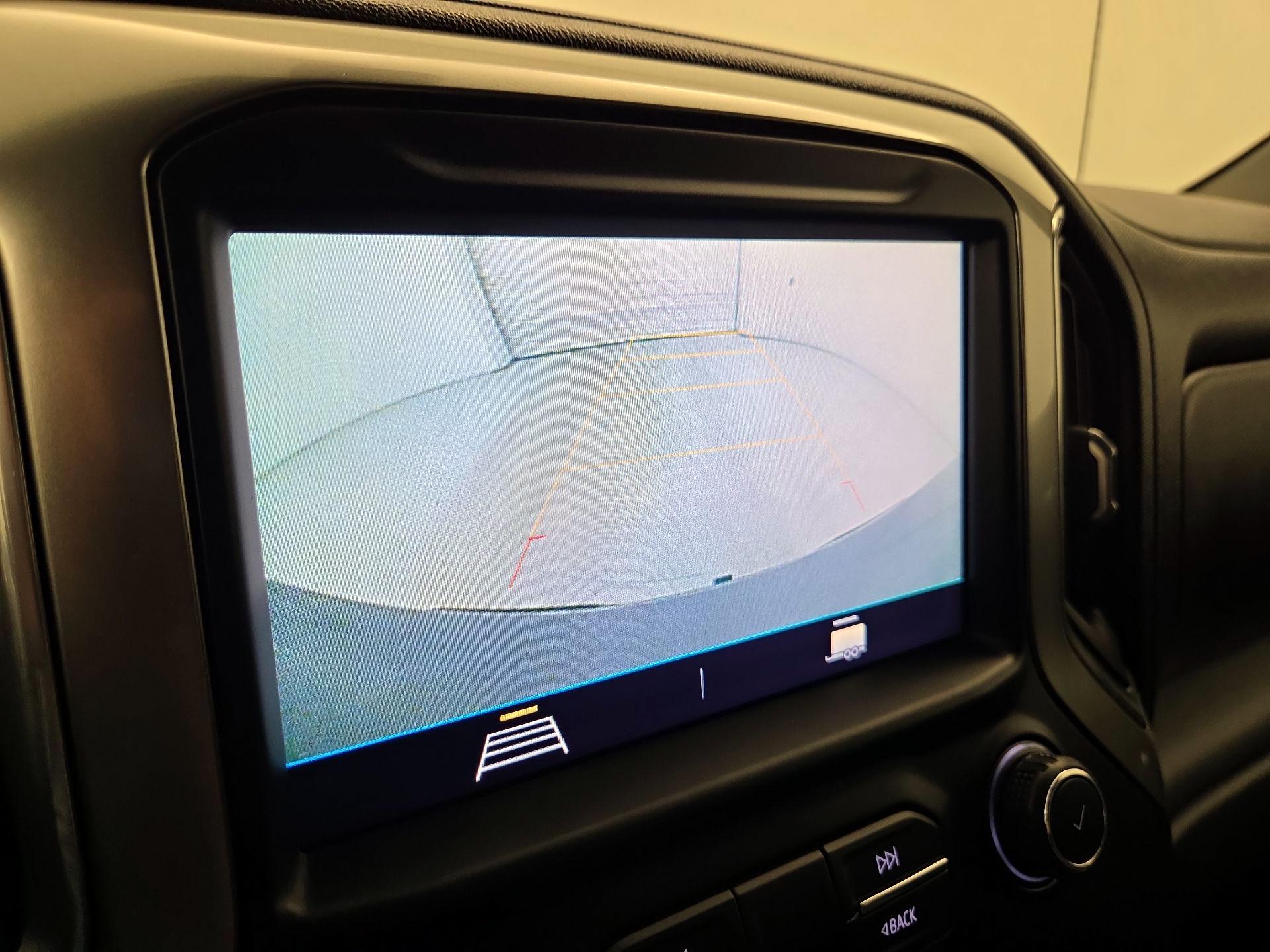 Thumbnail: 2020 Chevrolet Silverado 1500 - 14