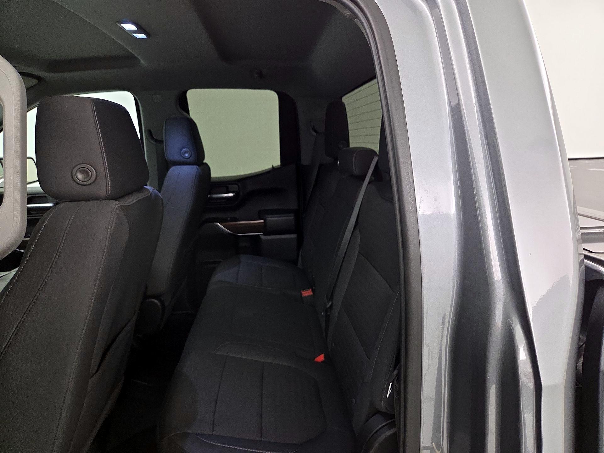 Thumbnail: 2020 Chevrolet Silverado 1500 - 19