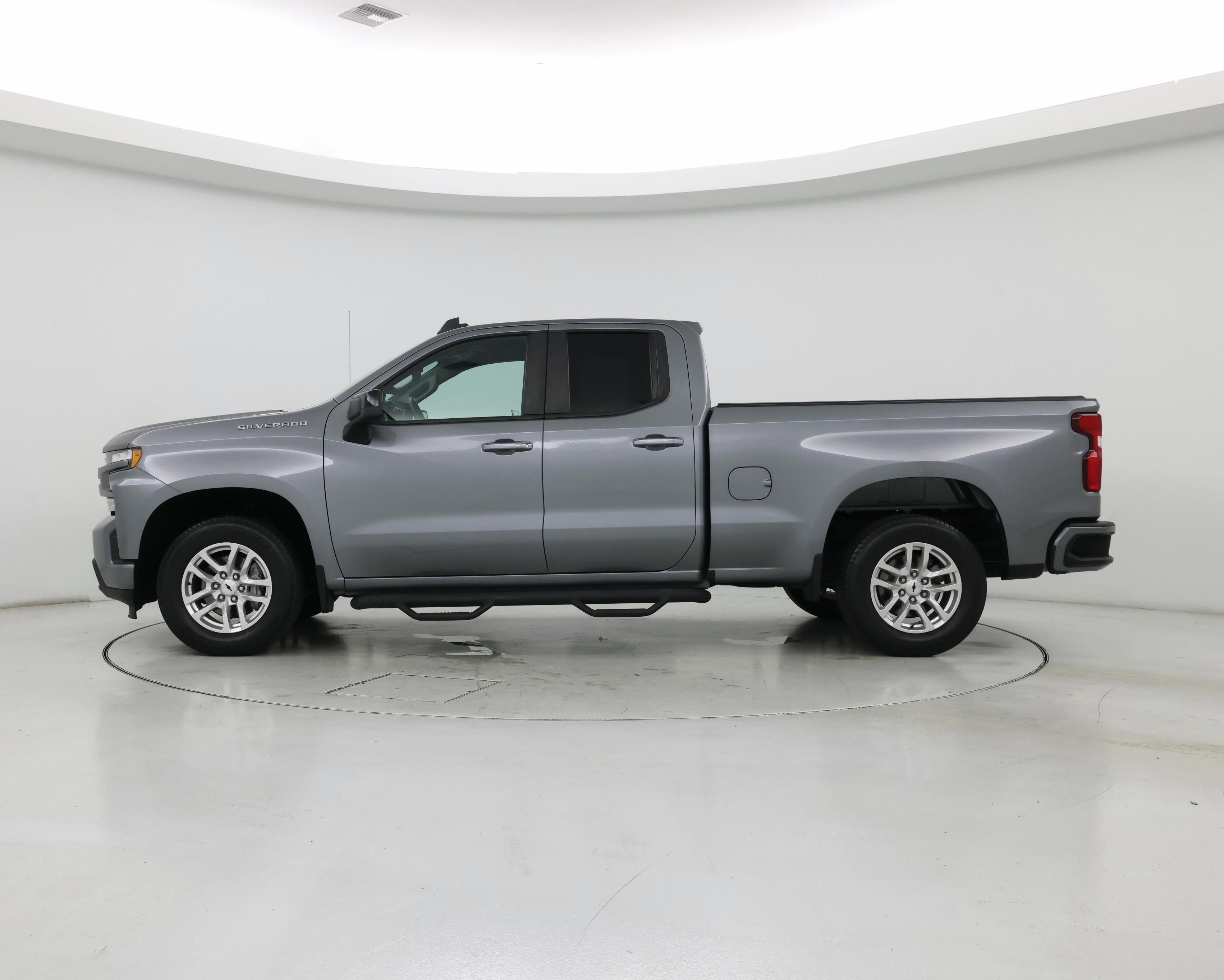 Thumbnail: 2020 Chevrolet Silverado 1500 - 3