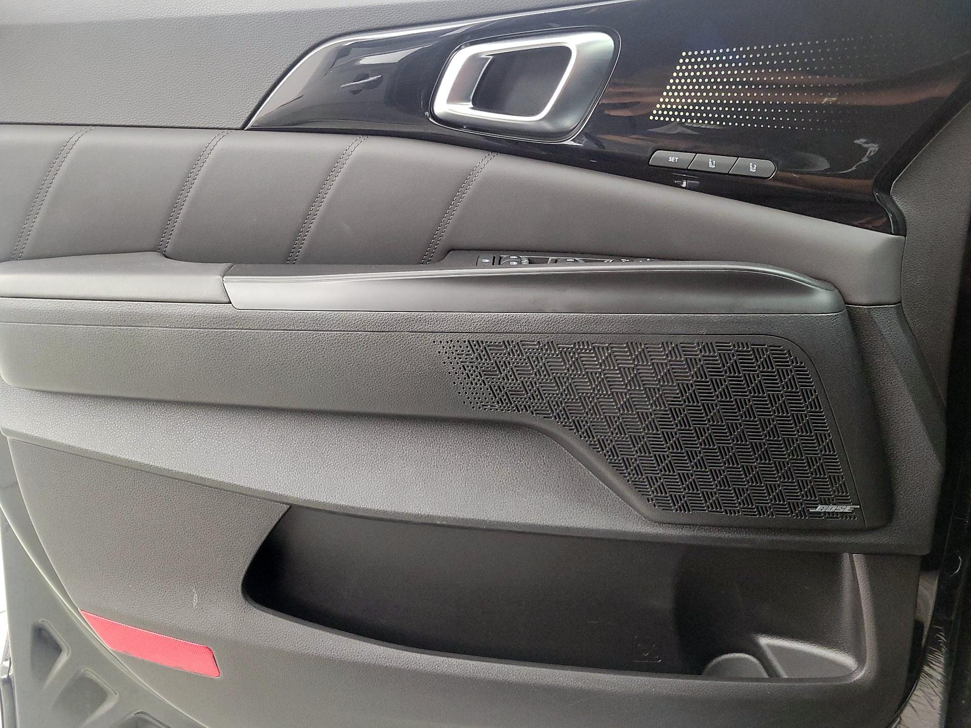 Thumbnail: 2025 Kia Carnival - 12