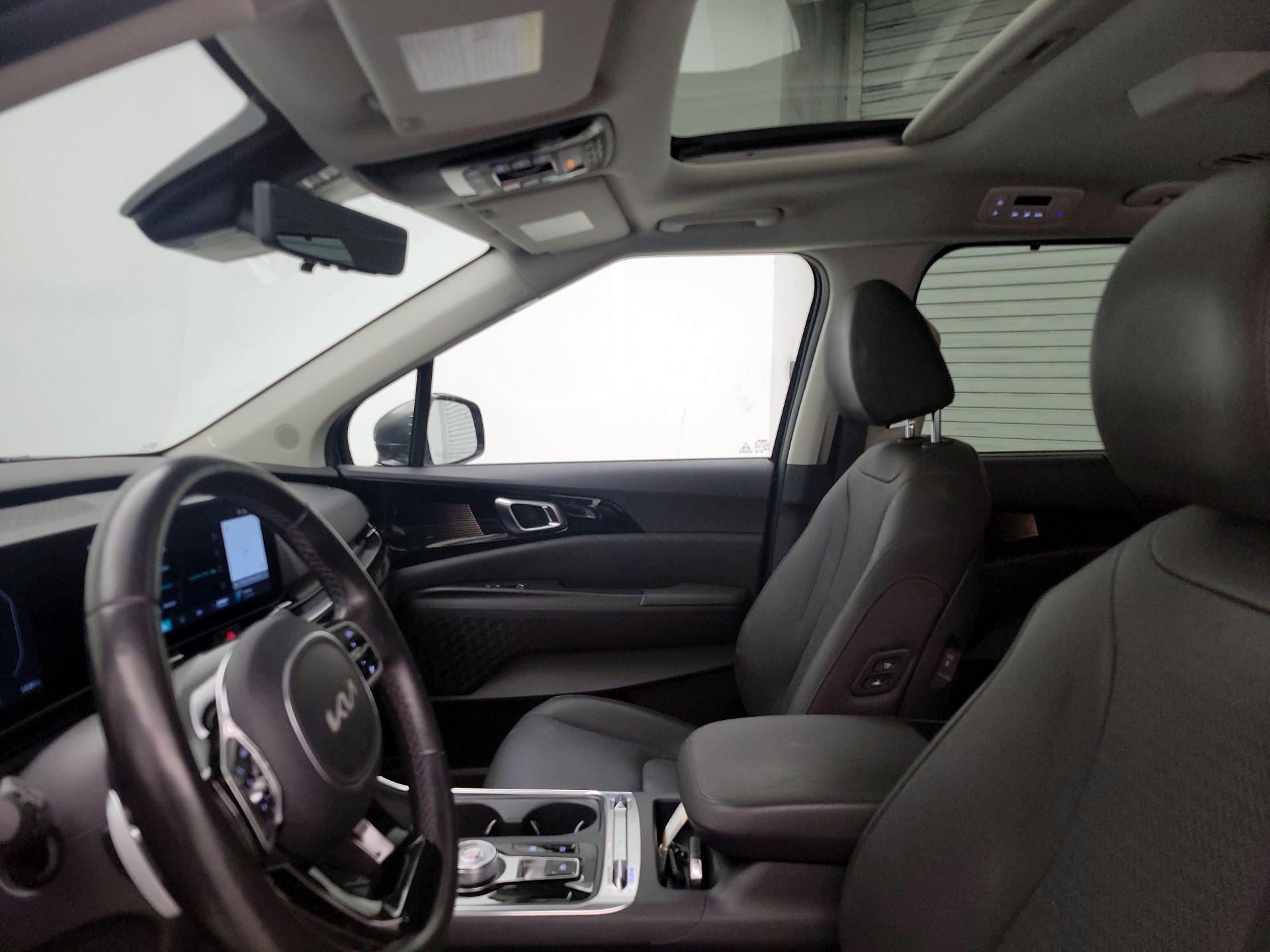 Thumbnail: 2025 Kia Carnival - 19