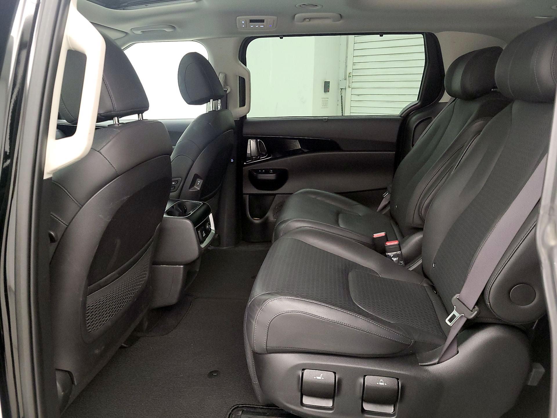 Thumbnail: 2025 Kia Carnival - 20