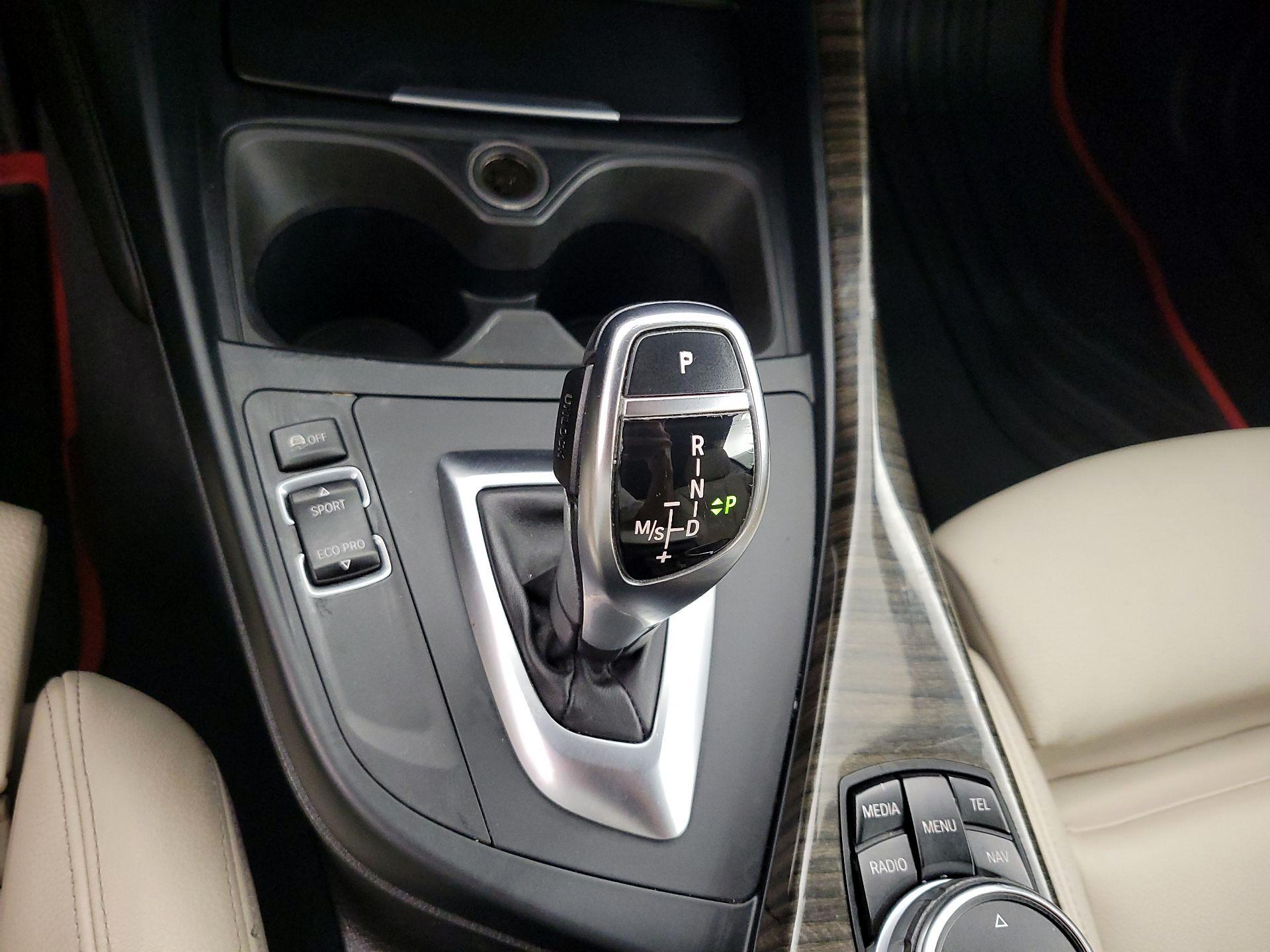 Thumbnail: 2015 BMW 2 Series - 17