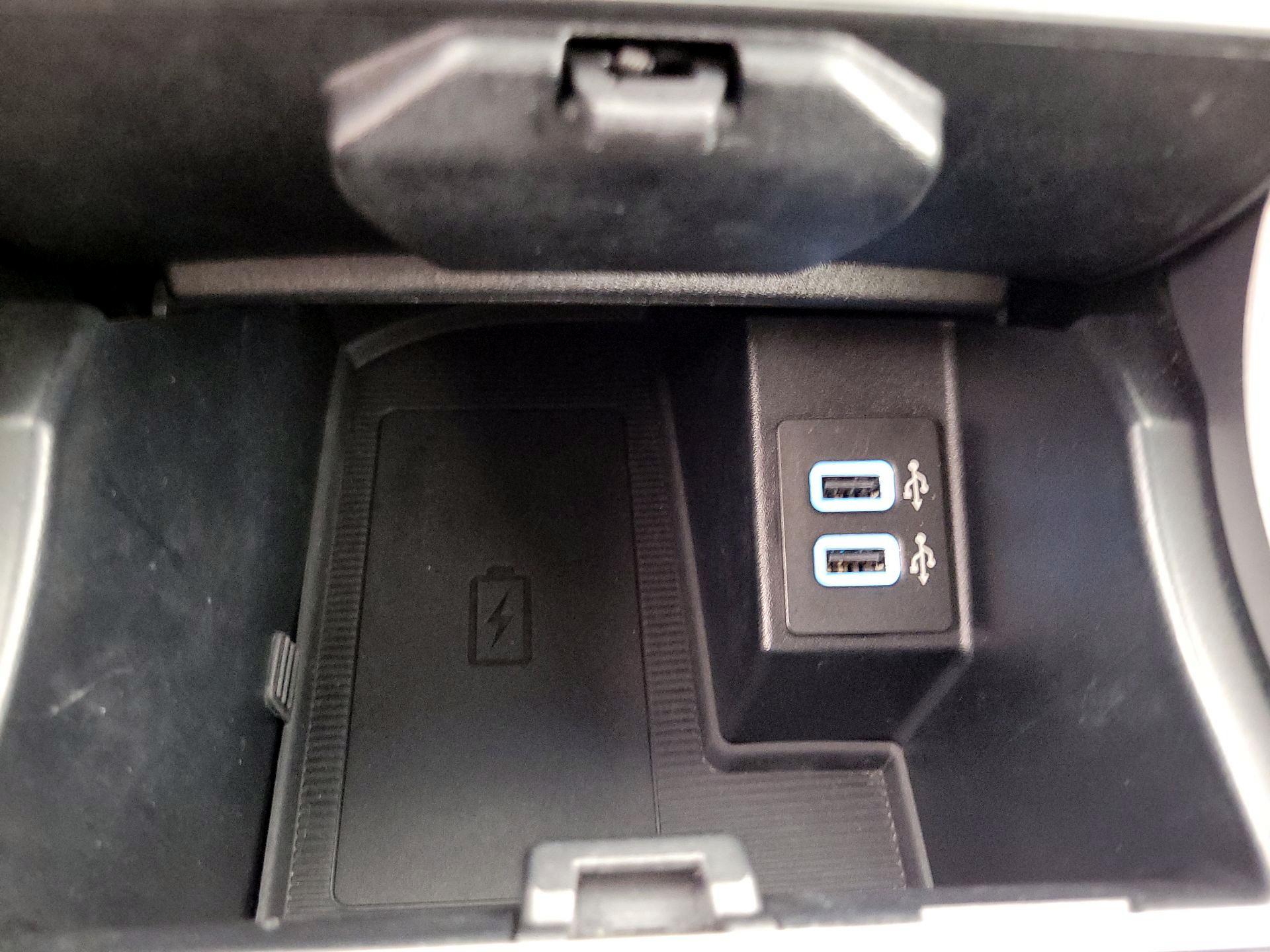 Thumbnail: 2020 Ford Edge - 19