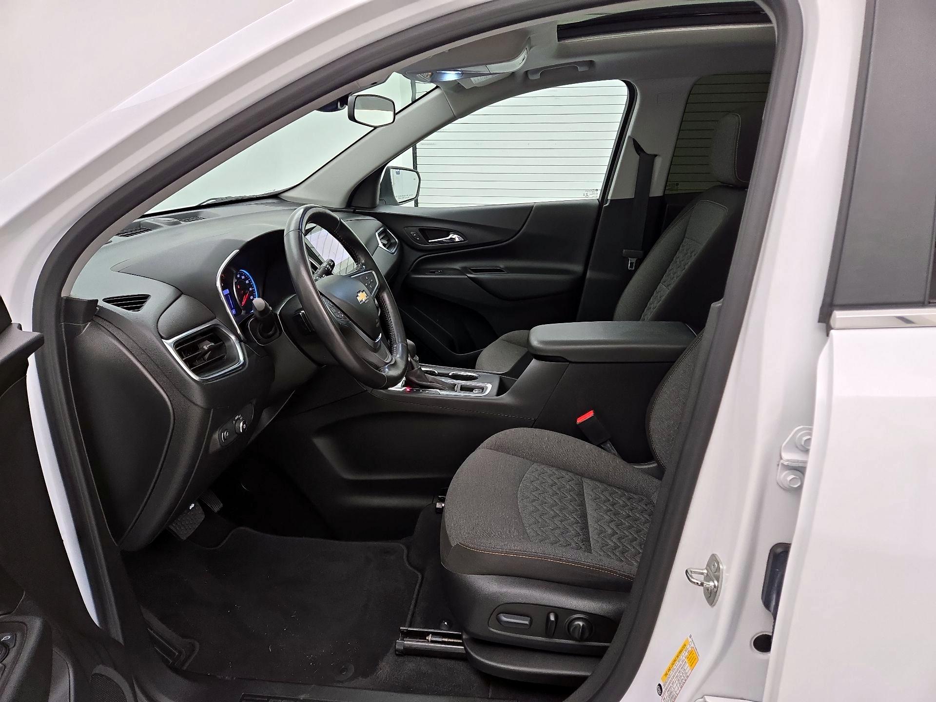 Thumbnail: 2022 Chevrolet Equinox - 11