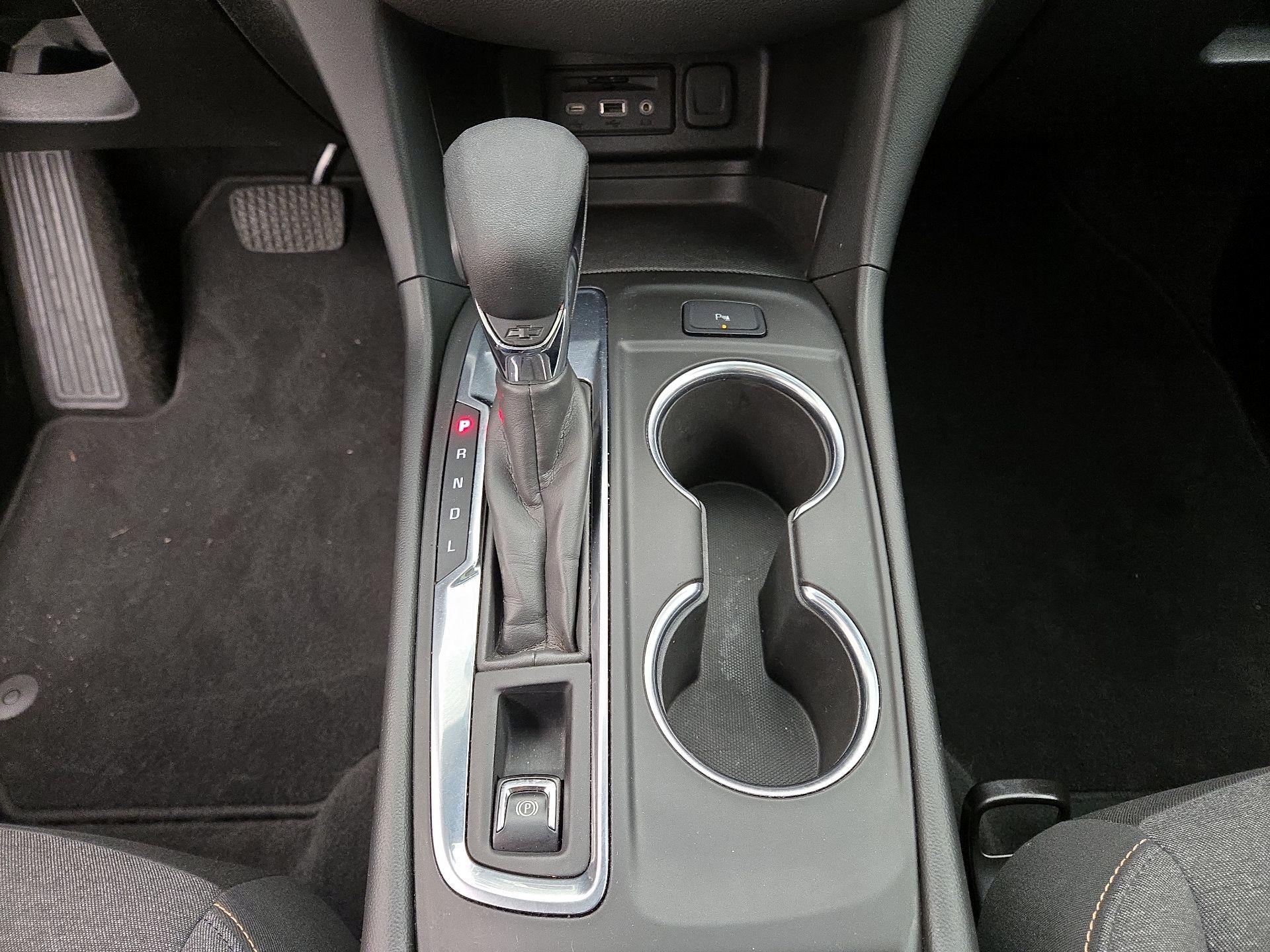 Thumbnail: 2022 Chevrolet Equinox - 18